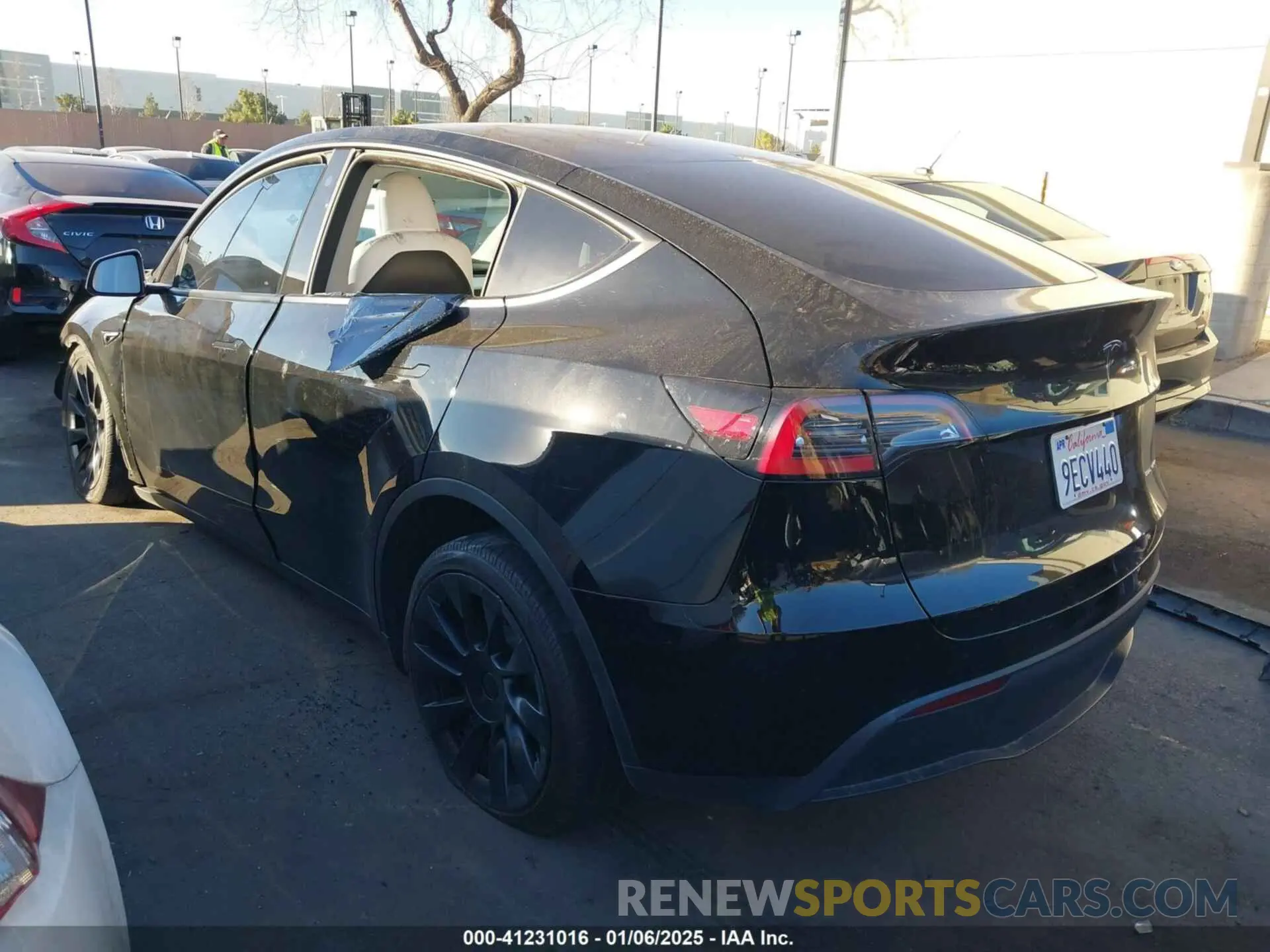 3 fotografías del automóvil dañado 7SAYGDEE5PA105834 TESLA MODEL Y 2023