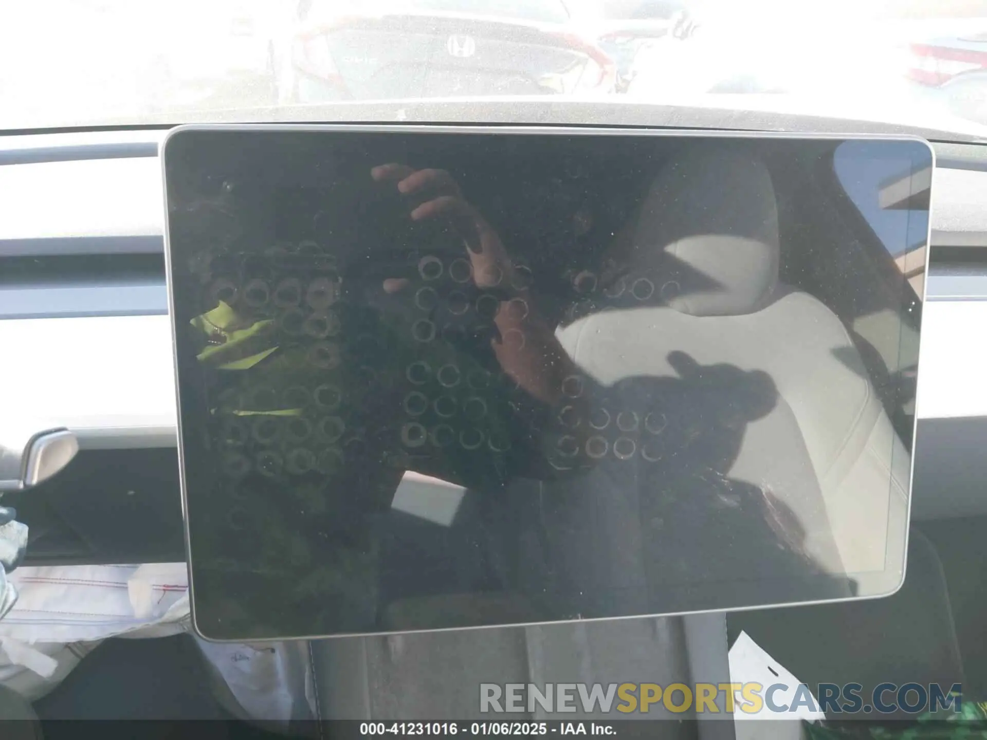 7 fotografías del automóvil dañado 7SAYGDEE5PA105834 TESLA MODEL Y 2023