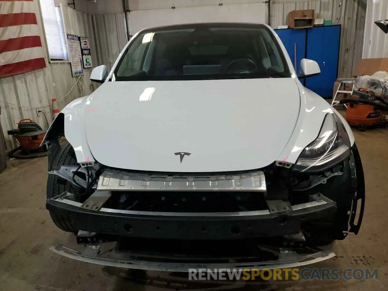 5 fotografías del automóvil dañado 7SAYGDEE5PF619265 TESLA MODEL Y 2023