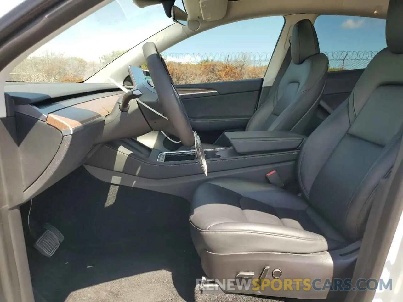7 fotografías del automóvil dañado 7SAYGDEE5PF697853 TESLA MODEL Y 2023