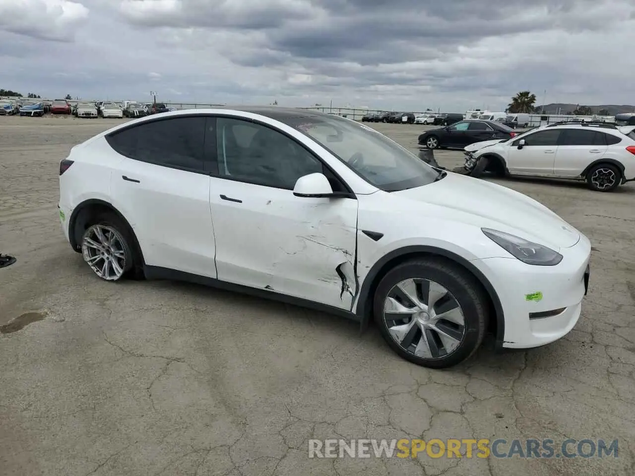 4 fotografías del automóvil dañado 7SAYGDEE5PF714070 TESLA MODEL Y 2023
