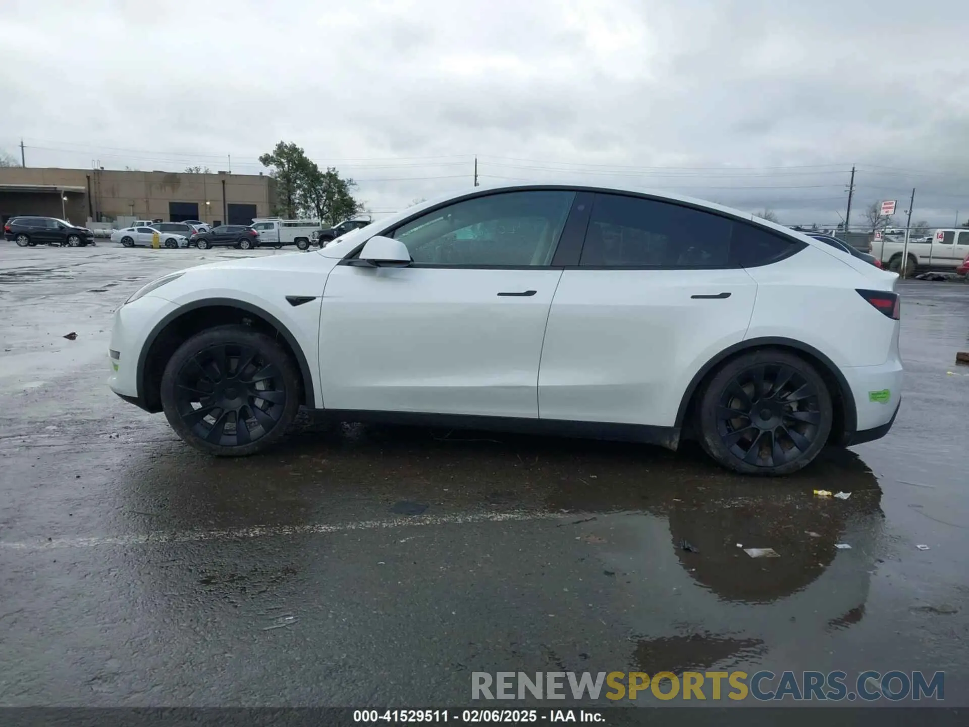 14 fotografías del automóvil dañado 7SAYGDEE5PF753922 TESLA MODEL Y 2023