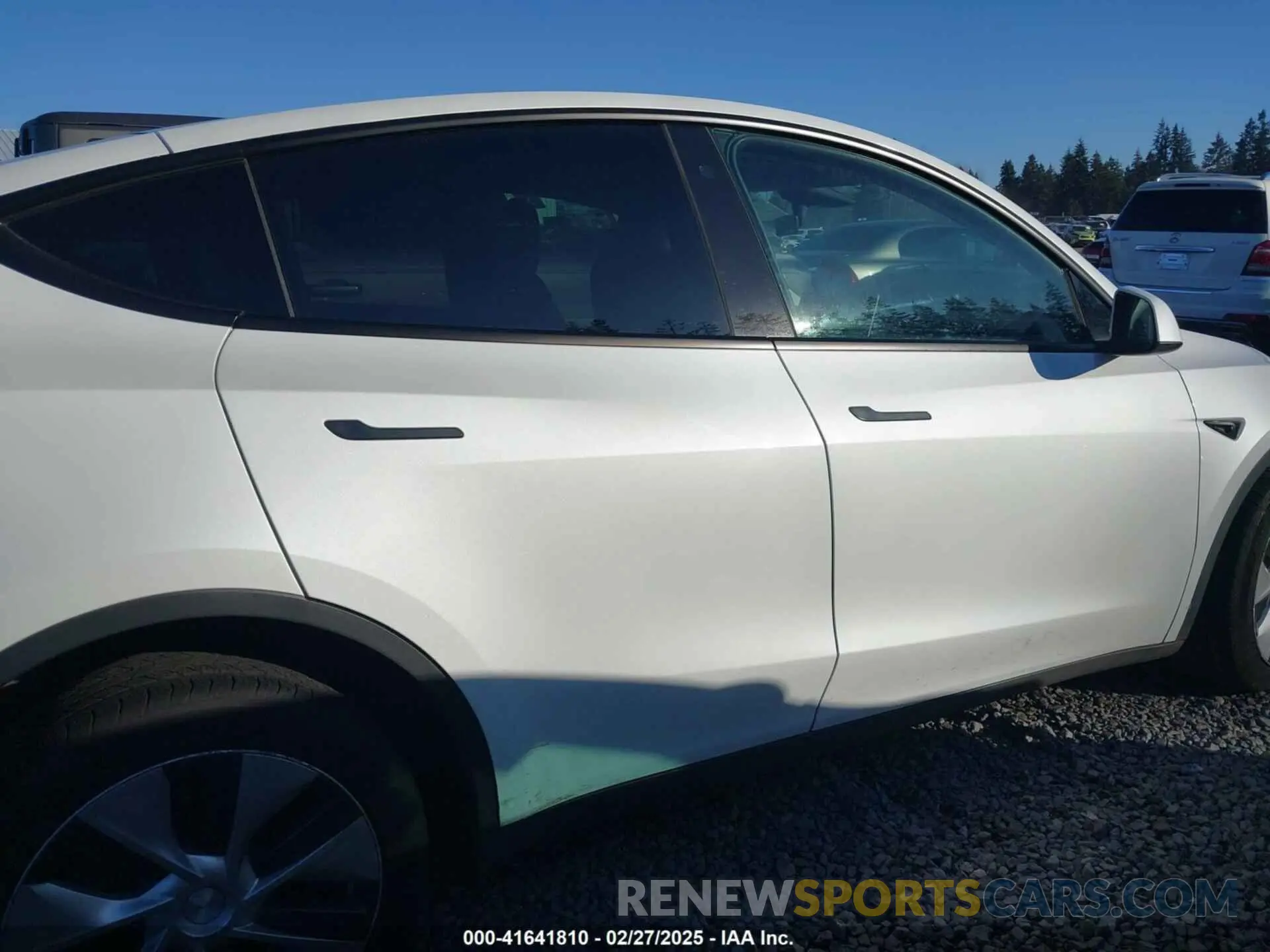 13 fotografías del automóvil dañado 7SAYGDEE5PF787651 TESLA MODEL Y 2023