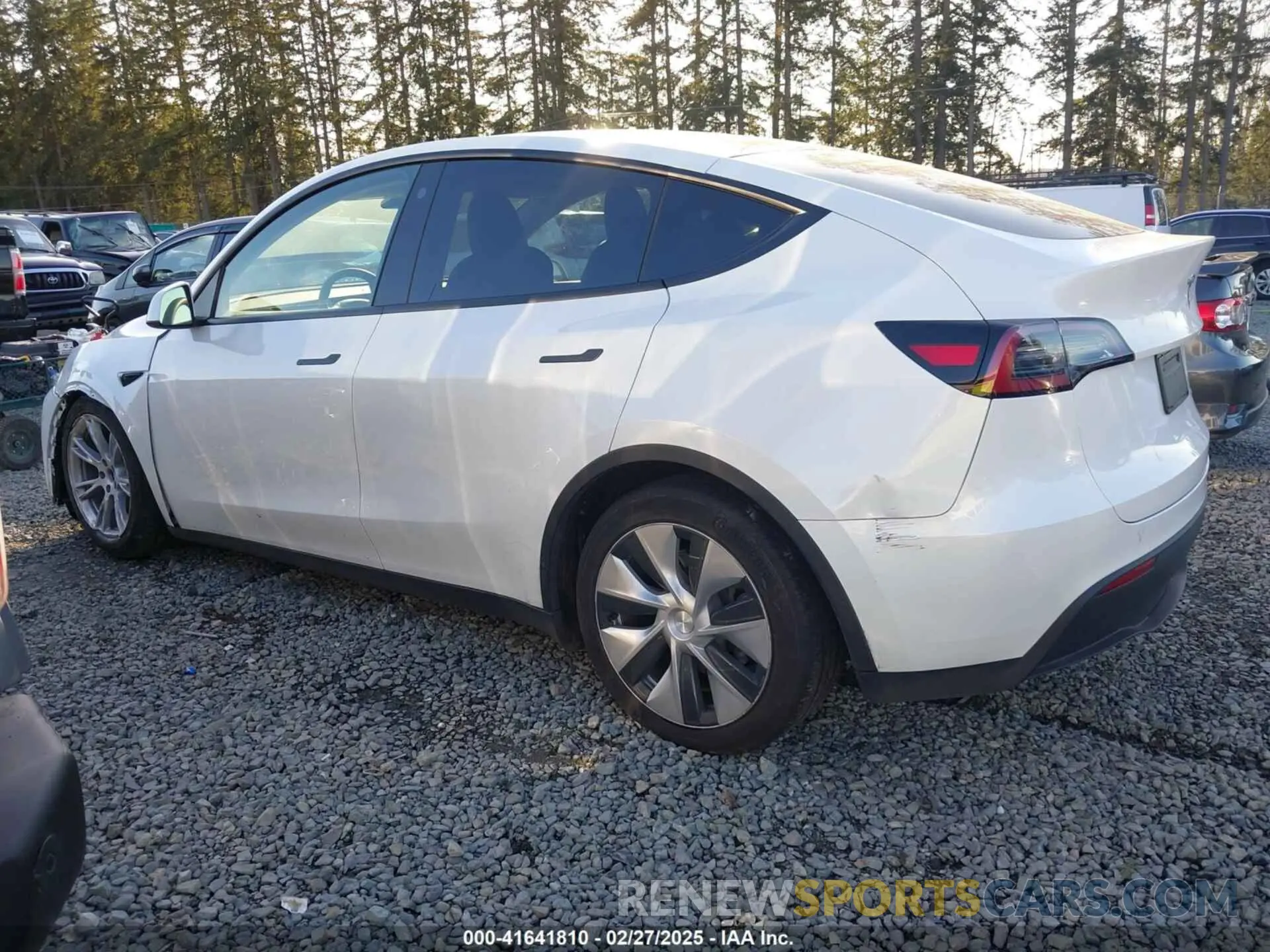 3 fotografías del automóvil dañado 7SAYGDEE5PF787651 TESLA MODEL Y 2023