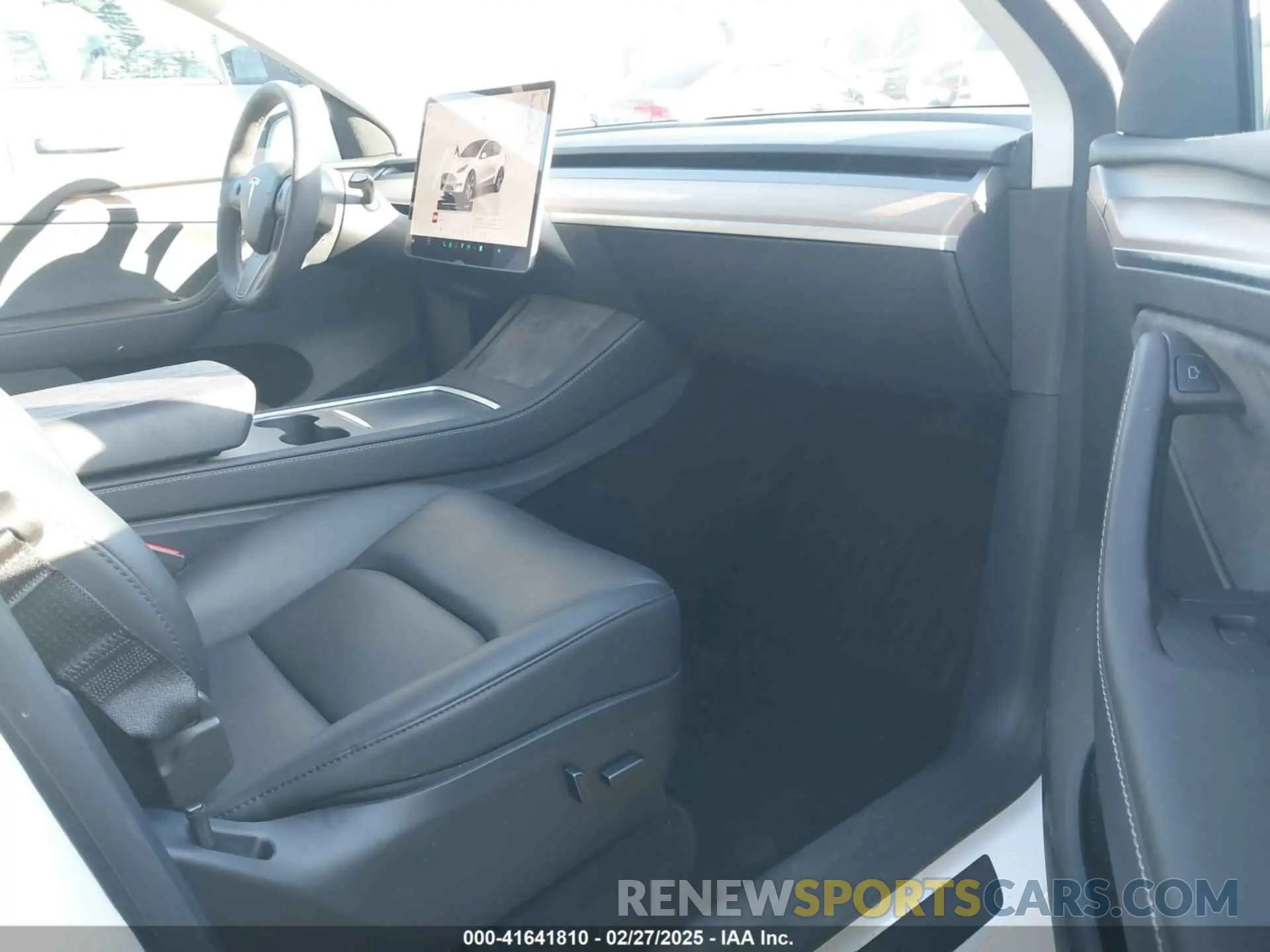 5 fotografías del automóvil dañado 7SAYGDEE5PF787651 TESLA MODEL Y 2023