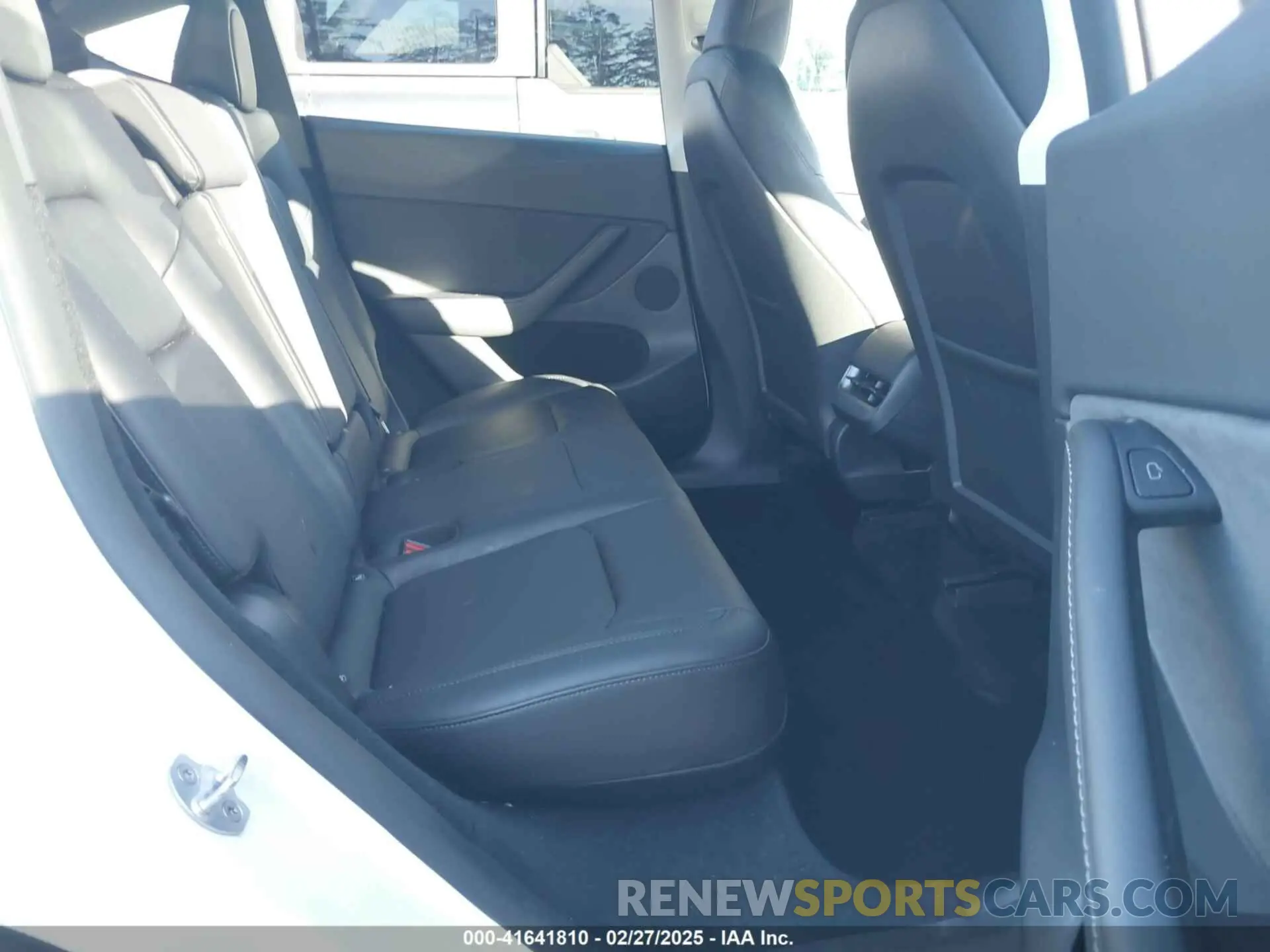 8 fotografías del automóvil dañado 7SAYGDEE5PF787651 TESLA MODEL Y 2023