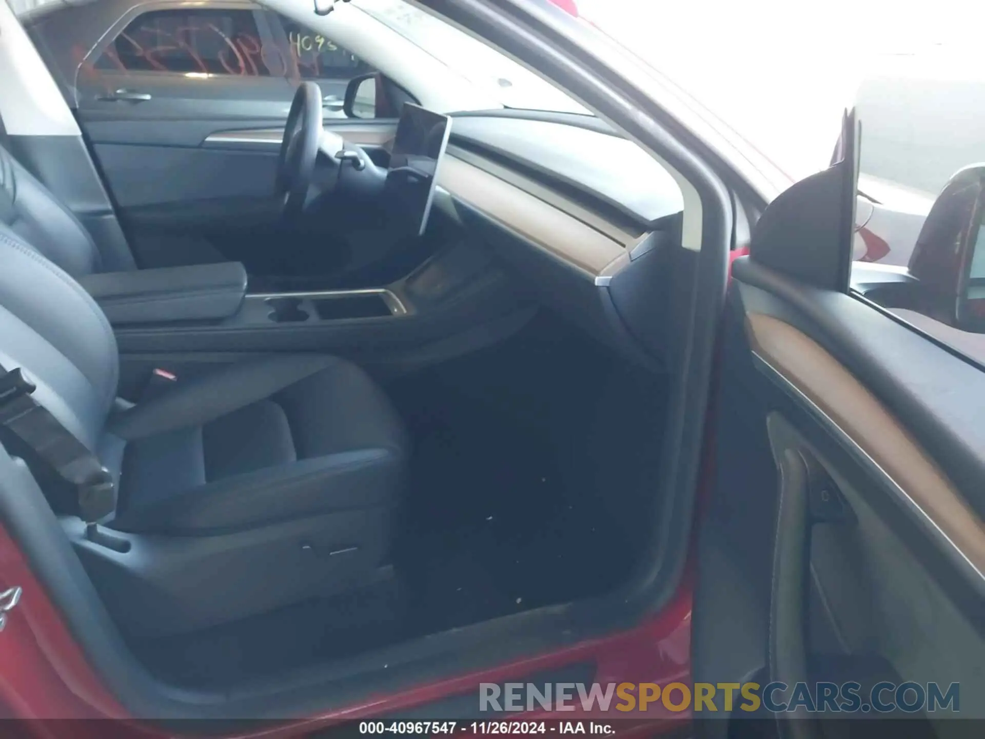 5 fotografías del automóvil dañado 7SAYGDEE5PF839148 TESLA MODEL Y 2023