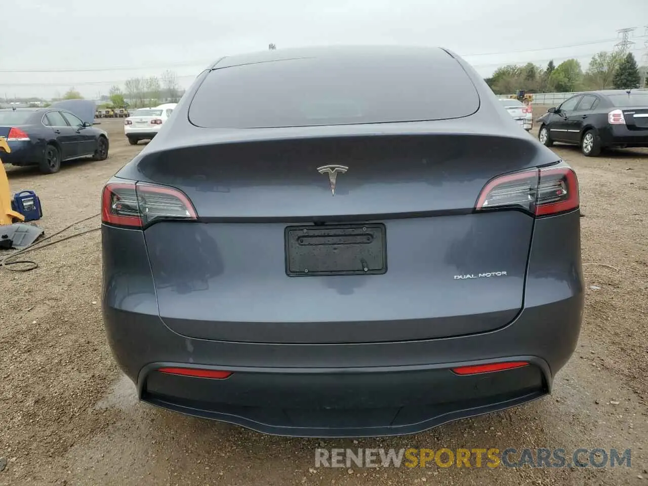 6 fotografías del automóvil dañado 7SAYGDEE5PF884364 TESLA MODEL Y 2023