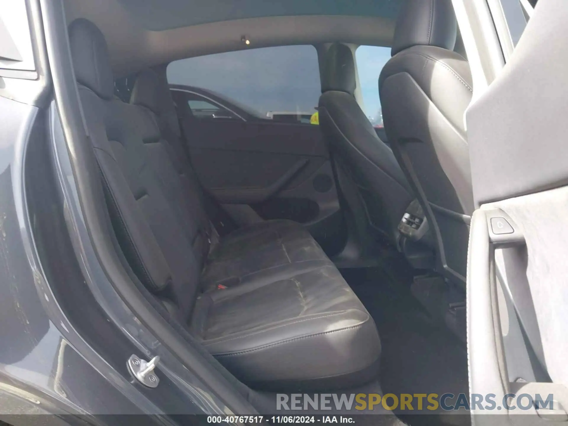 8 fotografías del automóvil dañado 7SAYGDEE5PF909067 TESLA MODEL Y 2023