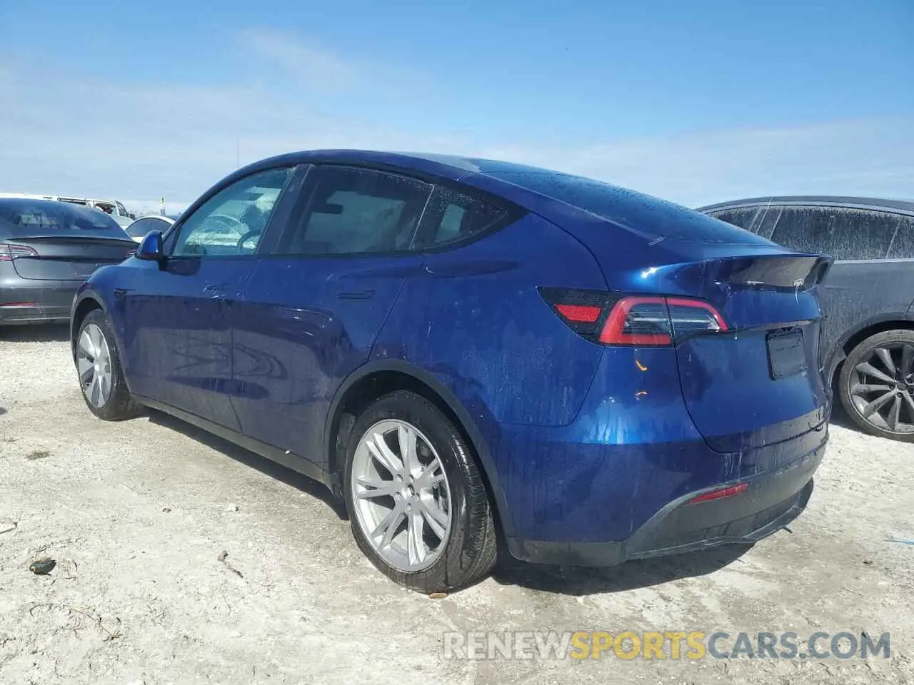 2 fotografías del automóvil dañado 7SAYGDEE5PF976607 TESLA MODEL Y 2023