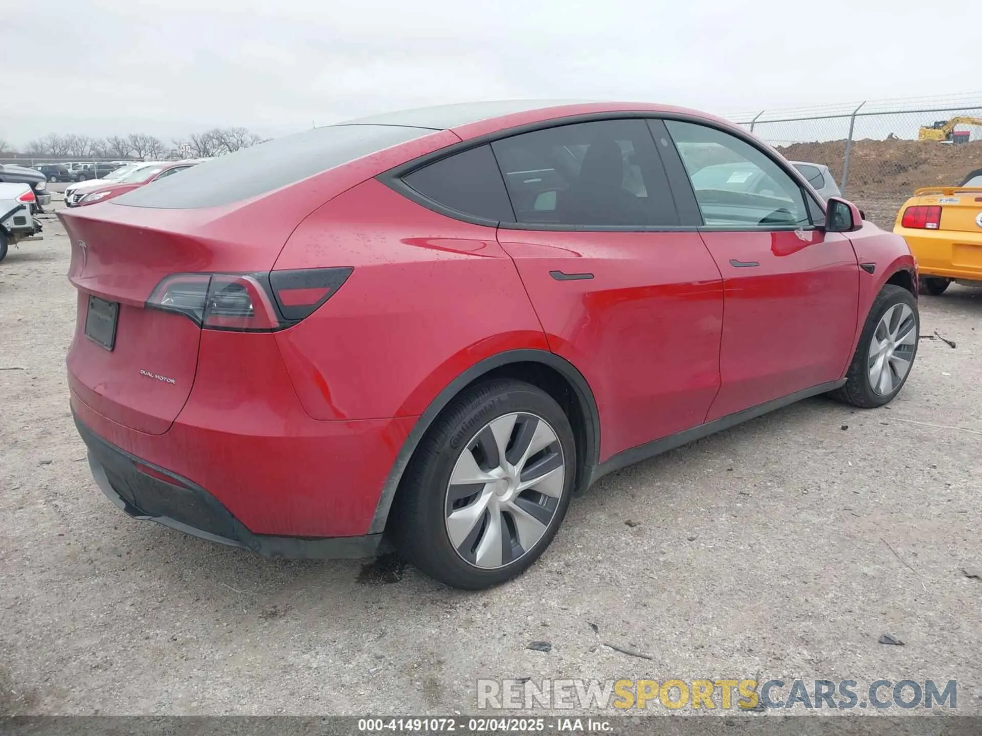 4 fotografías del automóvil dañado 7SAYGDEE6PA027497 TESLA MODEL Y 2023