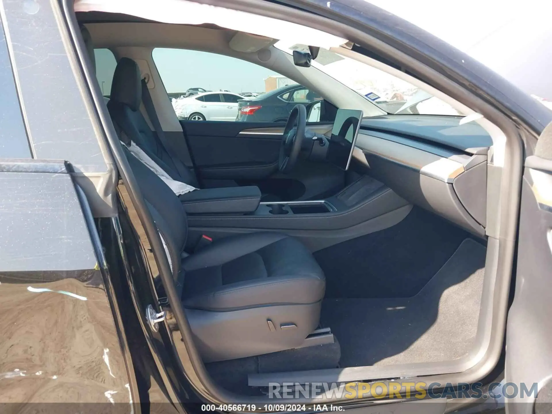 5 fotografías del automóvil dañado 7SAYGDEE6PA046695 TESLA MODEL Y 2023