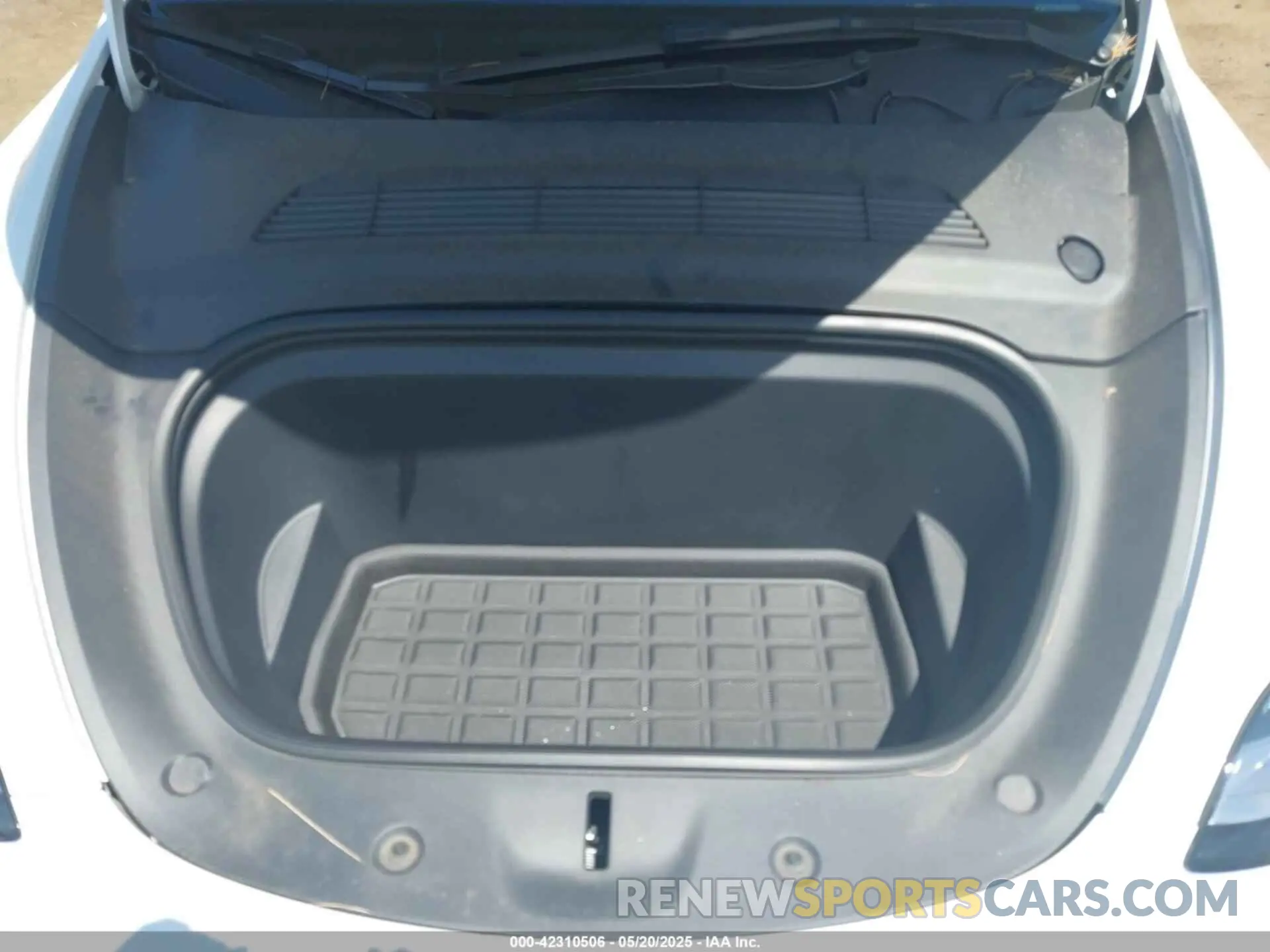 10 fotografías del automóvil dañado 7SAYGDEE6PA080118 TESLA MODEL Y 2023