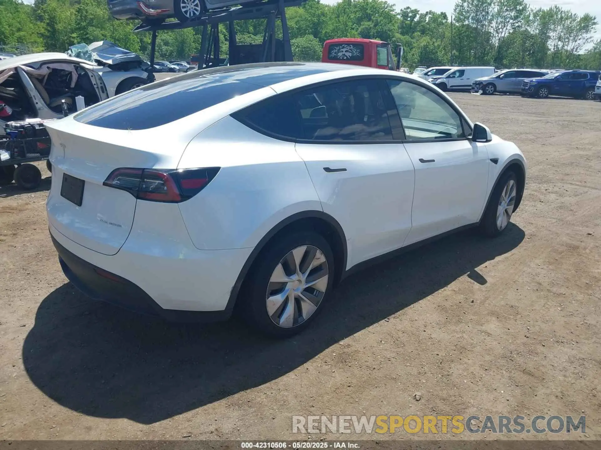 4 fotografías del automóvil dañado 7SAYGDEE6PA080118 TESLA MODEL Y 2023