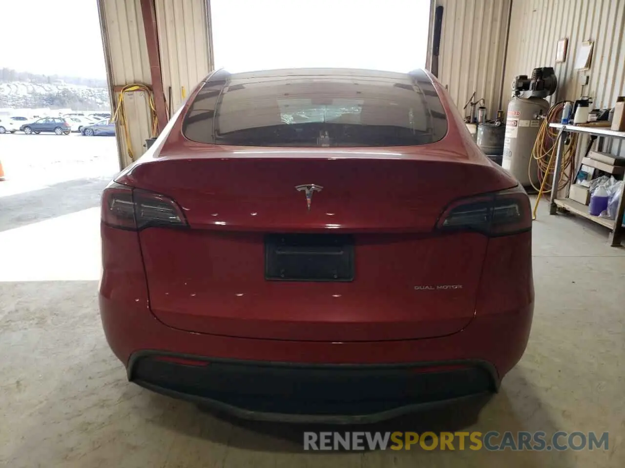 6 fotografías del automóvil dañado 7SAYGDEE6PA112243 TESLA MODEL Y 2023