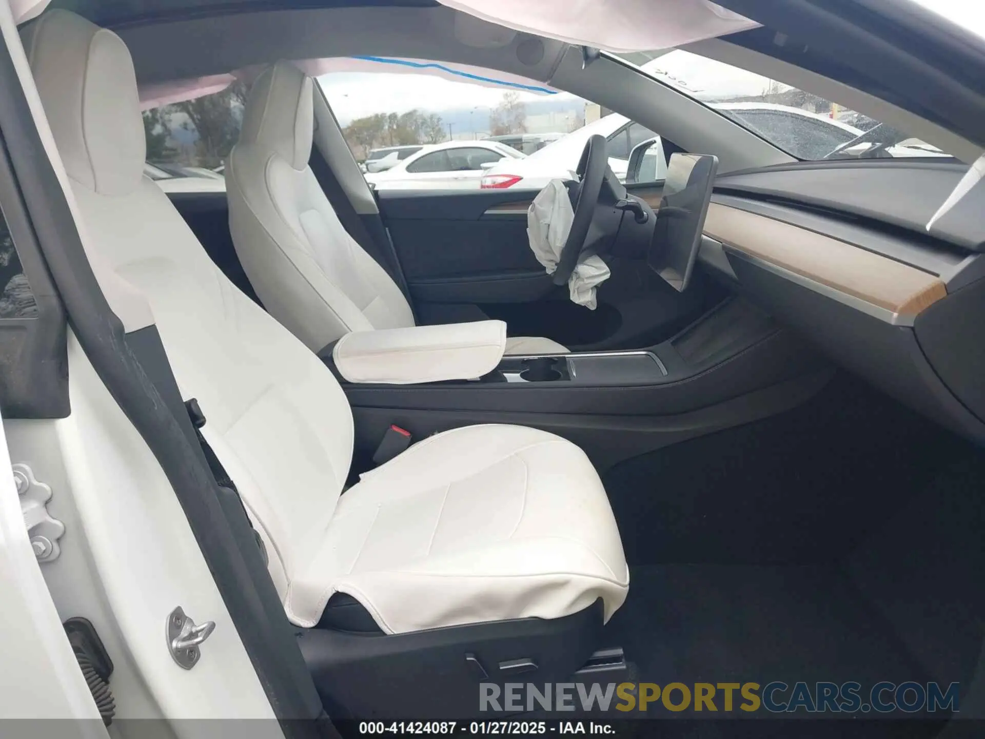 5 fotografías del automóvil dañado 7SAYGDEE6PA125980 TESLA MODEL Y 2023