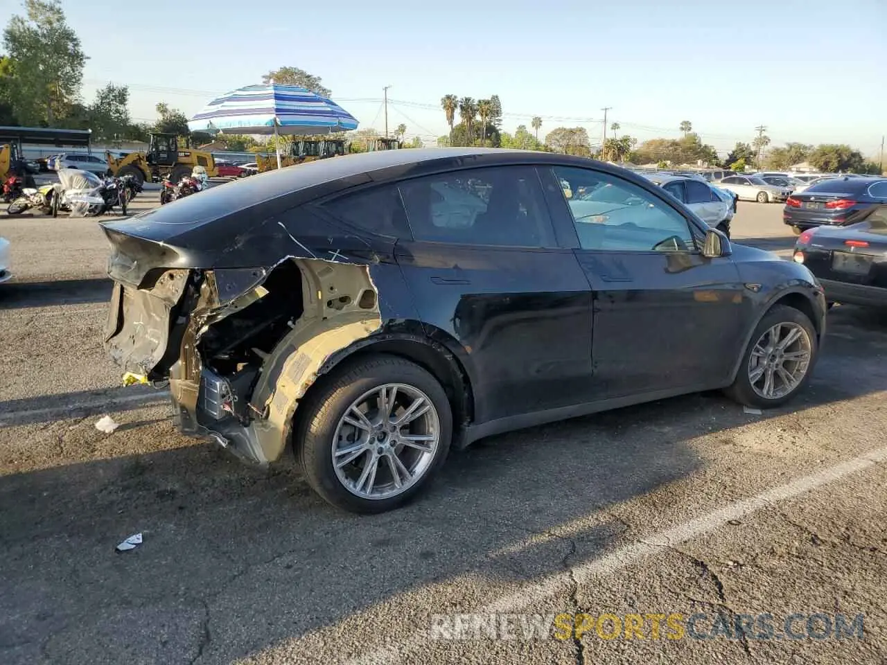 3 fotografías del automóvil dañado 7SAYGDEE6PA144044 TESLA MODEL Y 2023