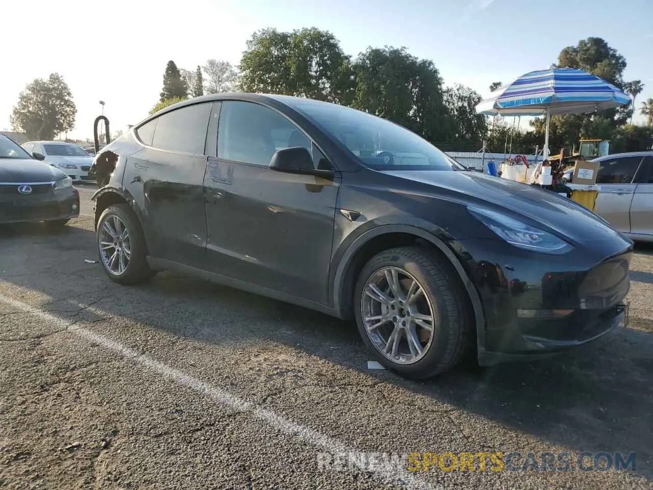 4 fotografías del automóvil dañado 7SAYGDEE6PA144044 TESLA MODEL Y 2023