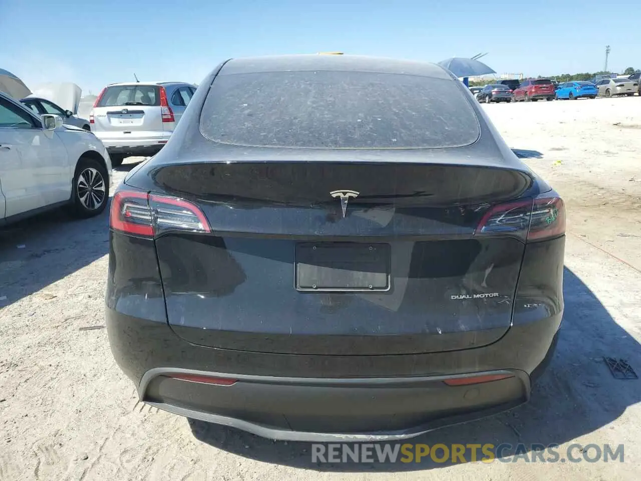 6 fotografías del automóvil dañado 7SAYGDEE6PA154153 TESLA MODEL Y 2023