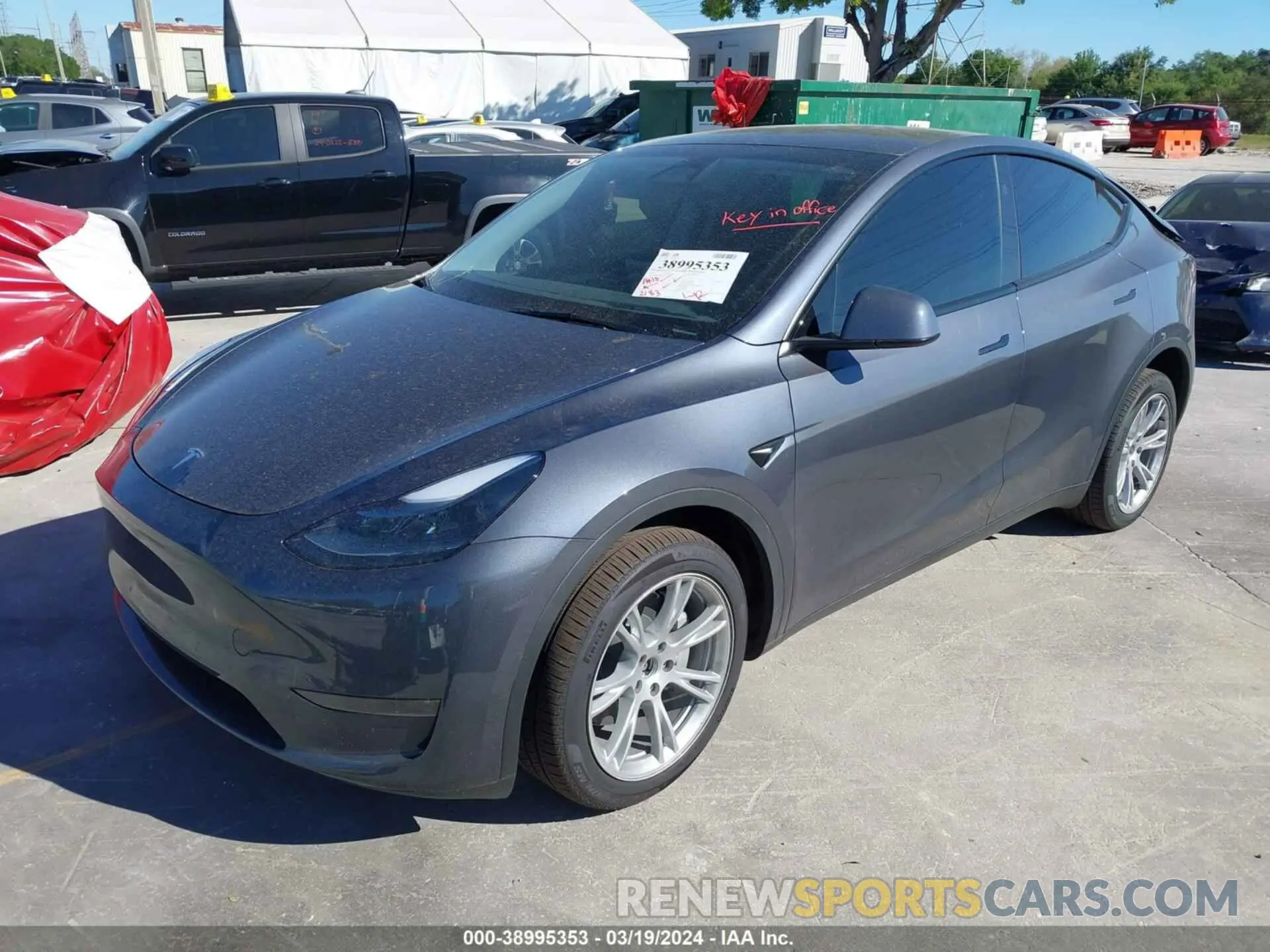 2 fotografías del automóvil dañado 7SAYGDEE6PA172586 TESLA MODEL Y 2023