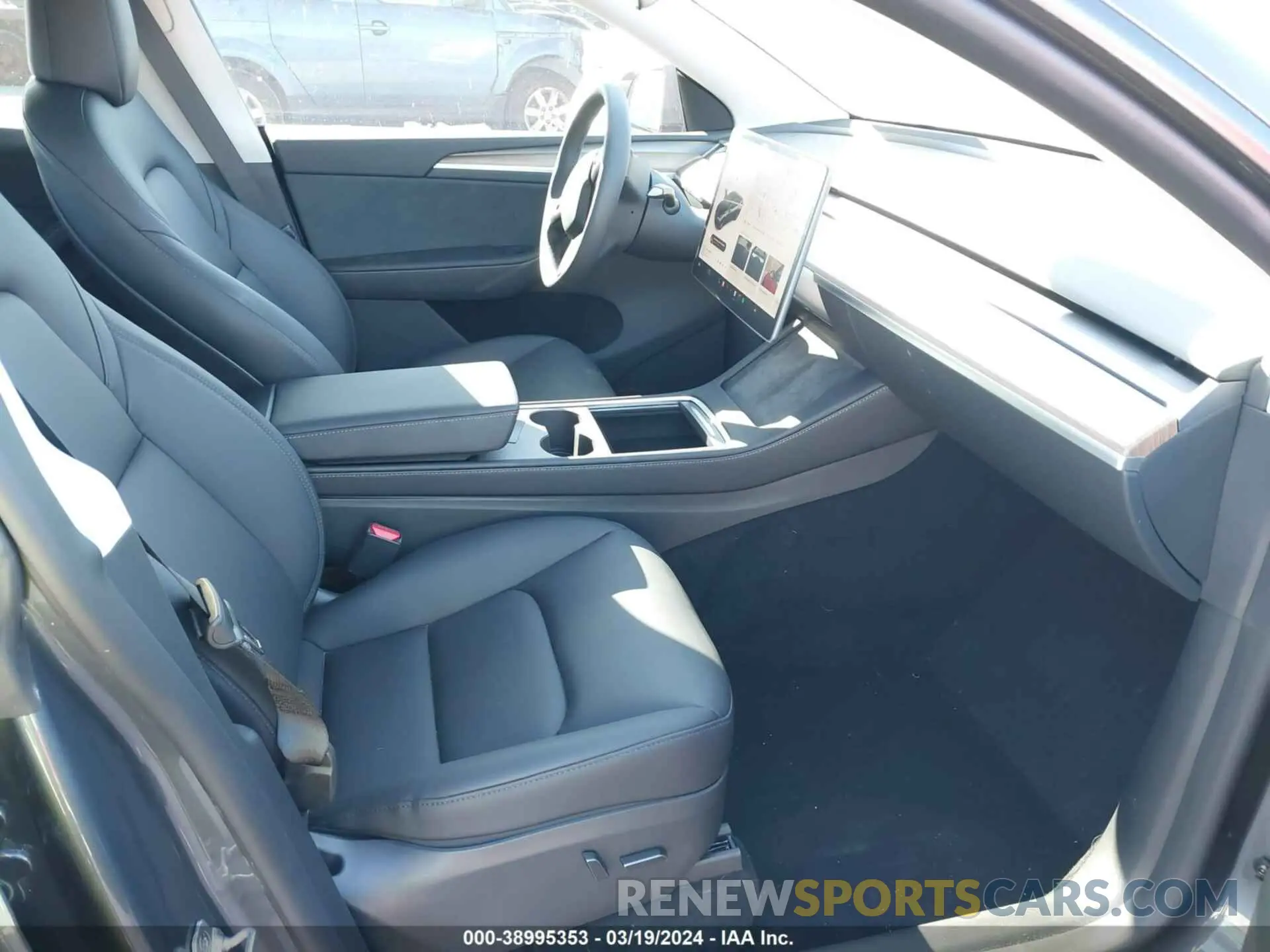 5 fotografías del automóvil dañado 7SAYGDEE6PA172586 TESLA MODEL Y 2023
