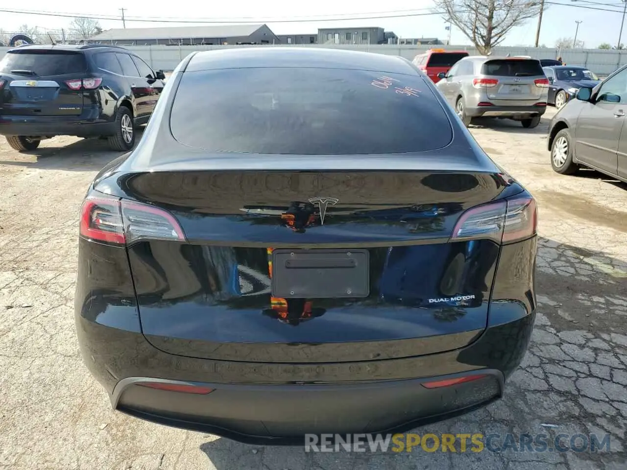 6 fotografías del automóvil dañado 7SAYGDEE6PA200614 TESLA MODEL Y 2023