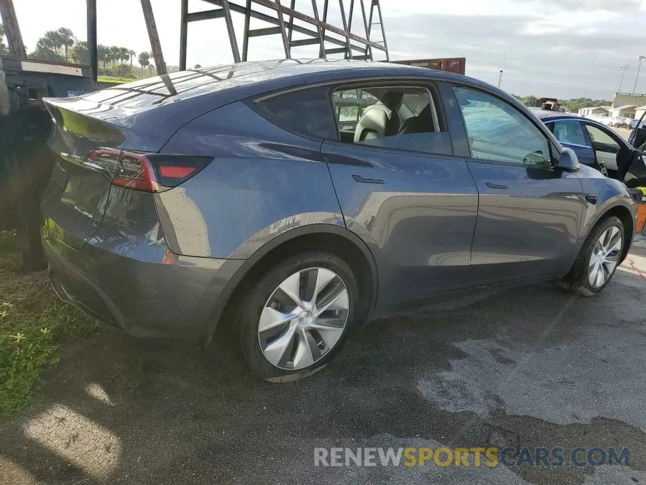 3 fotografías del automóvil dañado 7SAYGDEE6PA211127 TESLA MODEL Y 2023