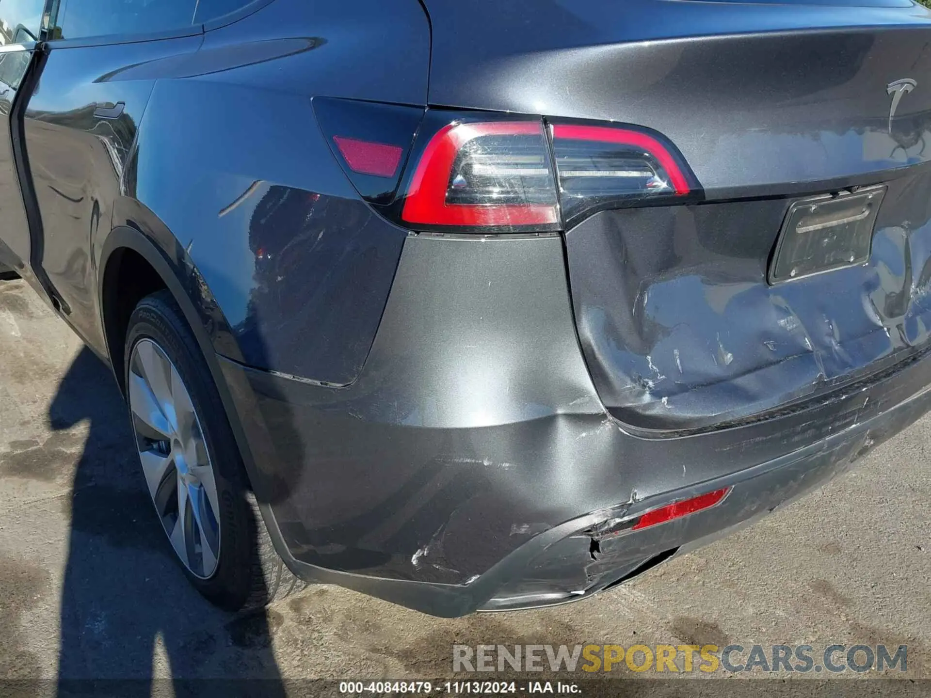 19 fotografías del automóvil dañado 7SAYGDEE6PF596126 TESLA MODEL Y 2023