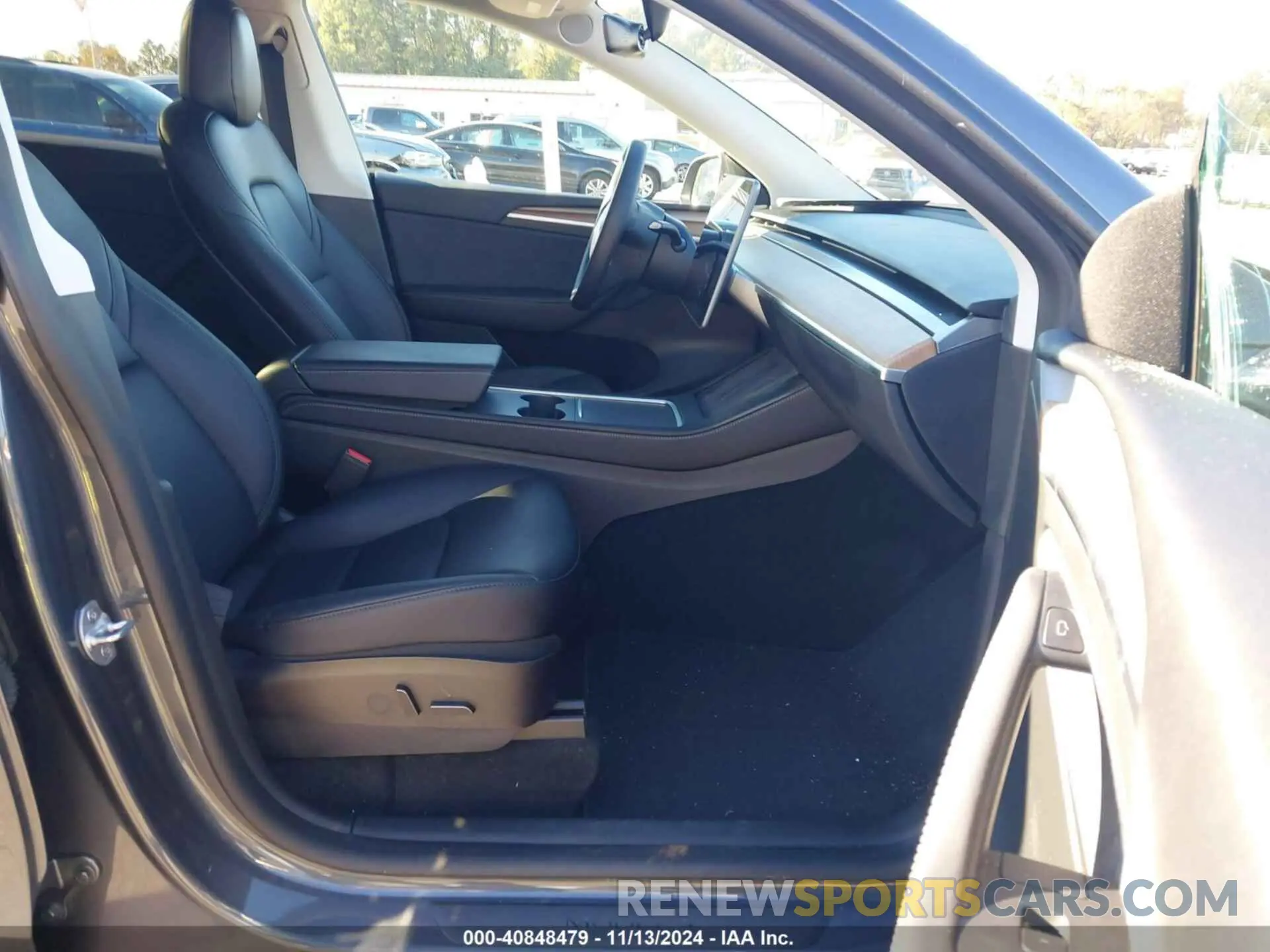 5 fotografías del automóvil dañado 7SAYGDEE6PF596126 TESLA MODEL Y 2023