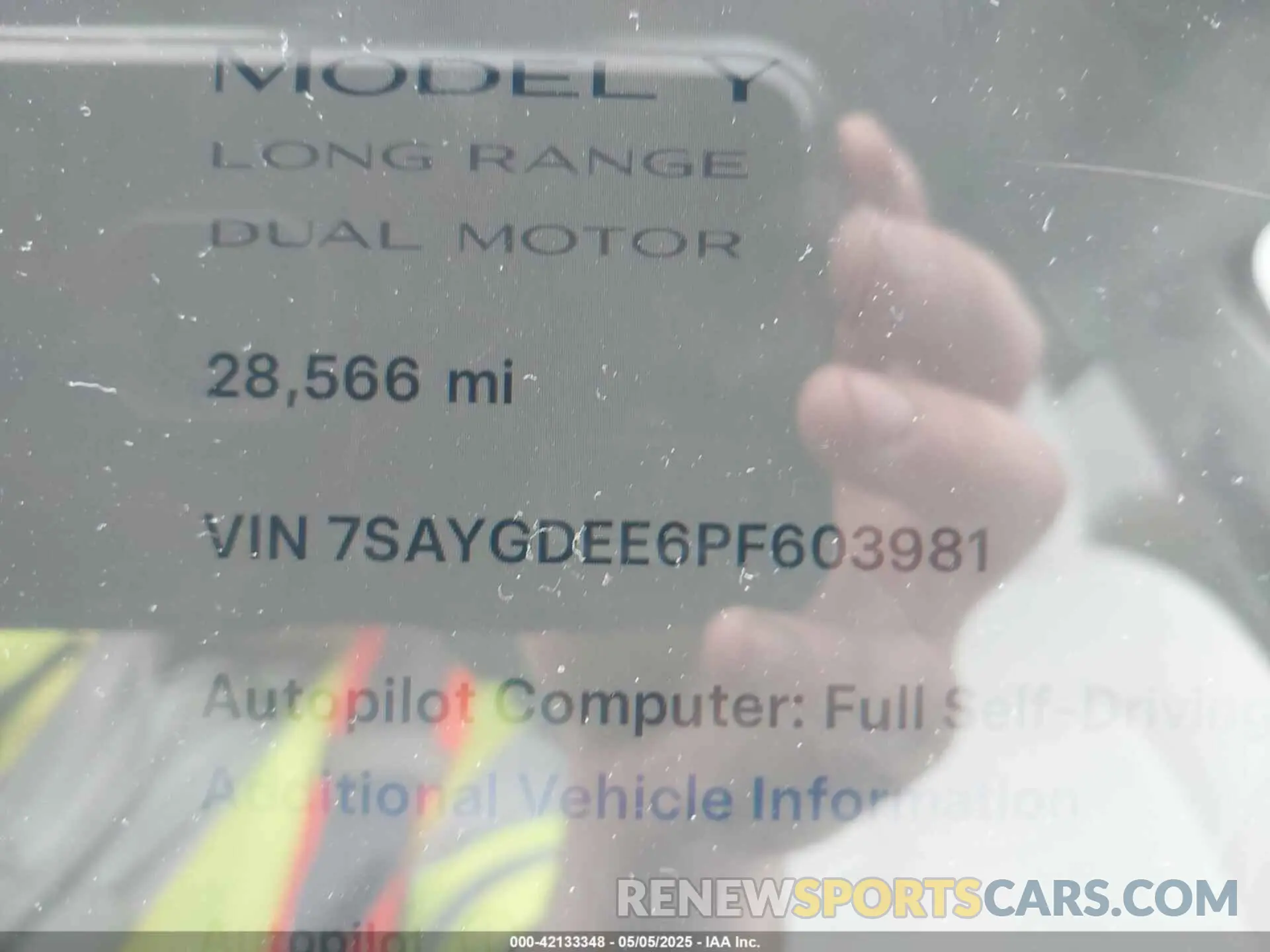 16 fotografías del automóvil dañado 7SAYGDEE6PF603981 TESLA MODEL Y 2023