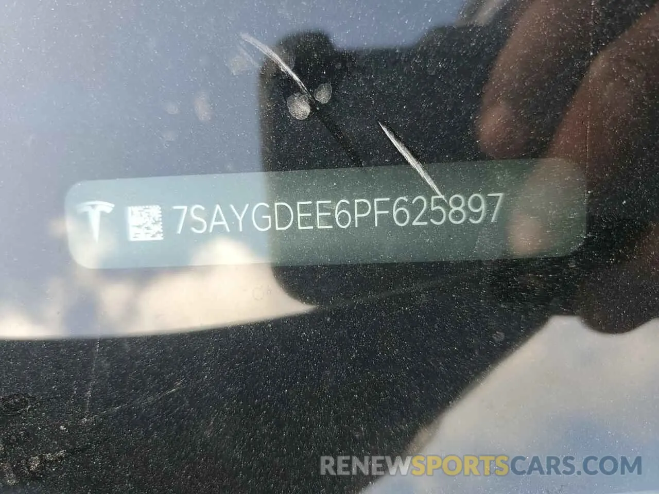 13 fotografías del automóvil dañado 7SAYGDEE6PF625897 TESLA MODEL Y 2023