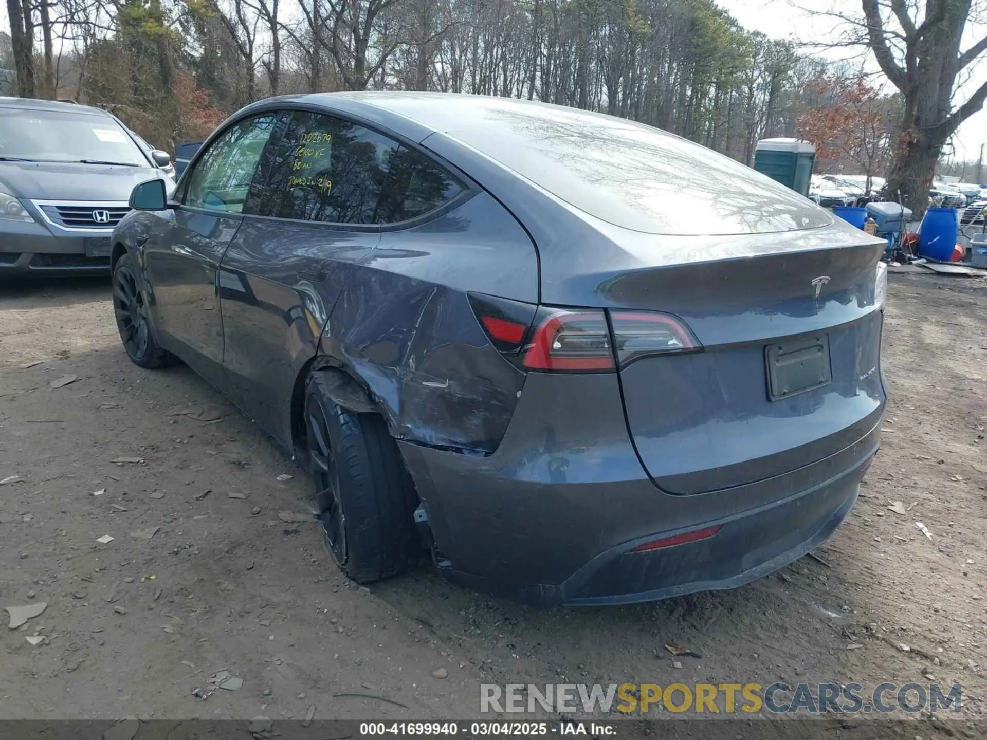 3 fotografías del automóvil dañado 7SAYGDEE6PF637452 TESLA MODEL Y 2023