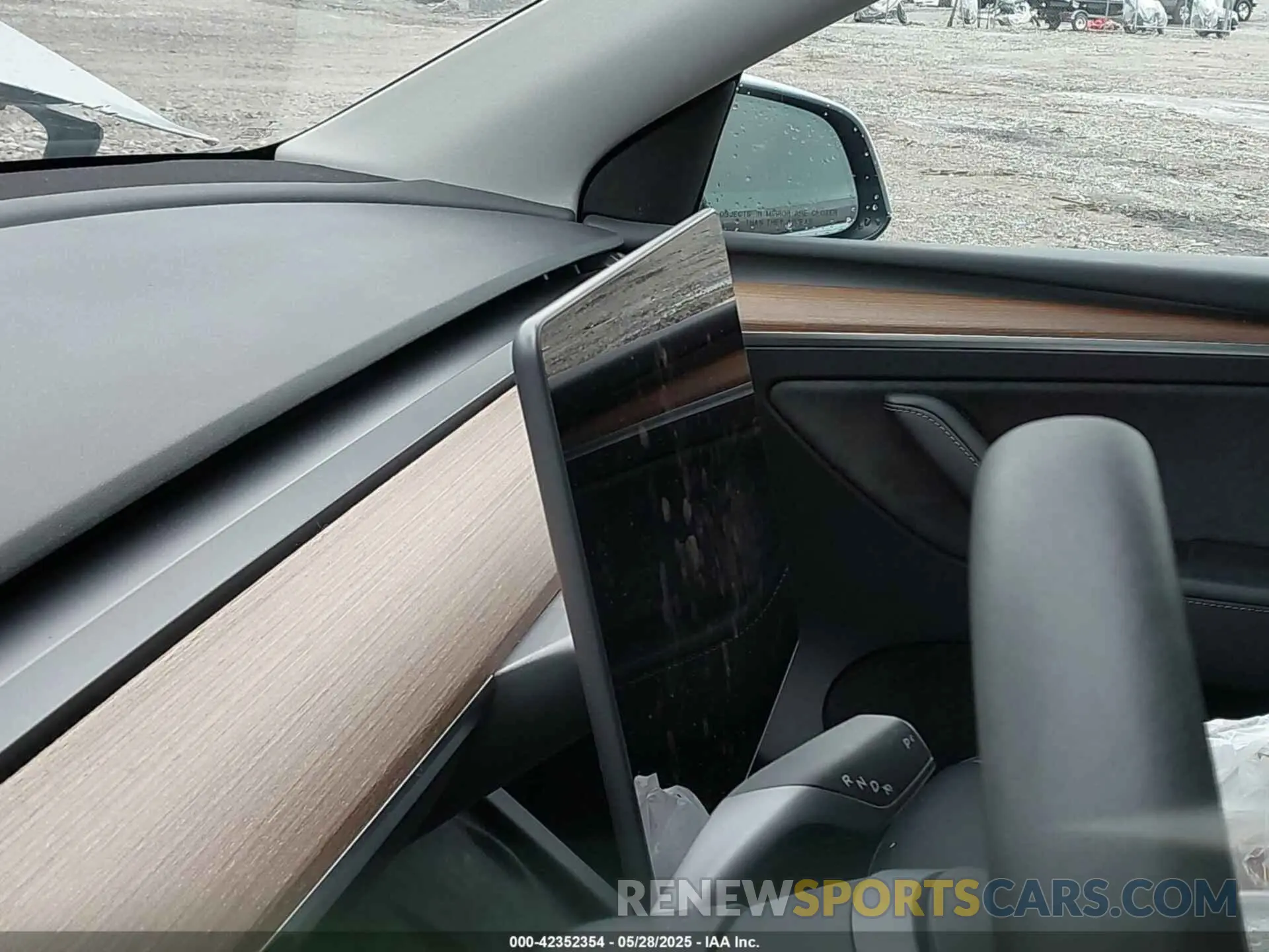 7 fotografías del automóvil dañado 7SAYGDEE6PF685422 TESLA MODEL Y 2023