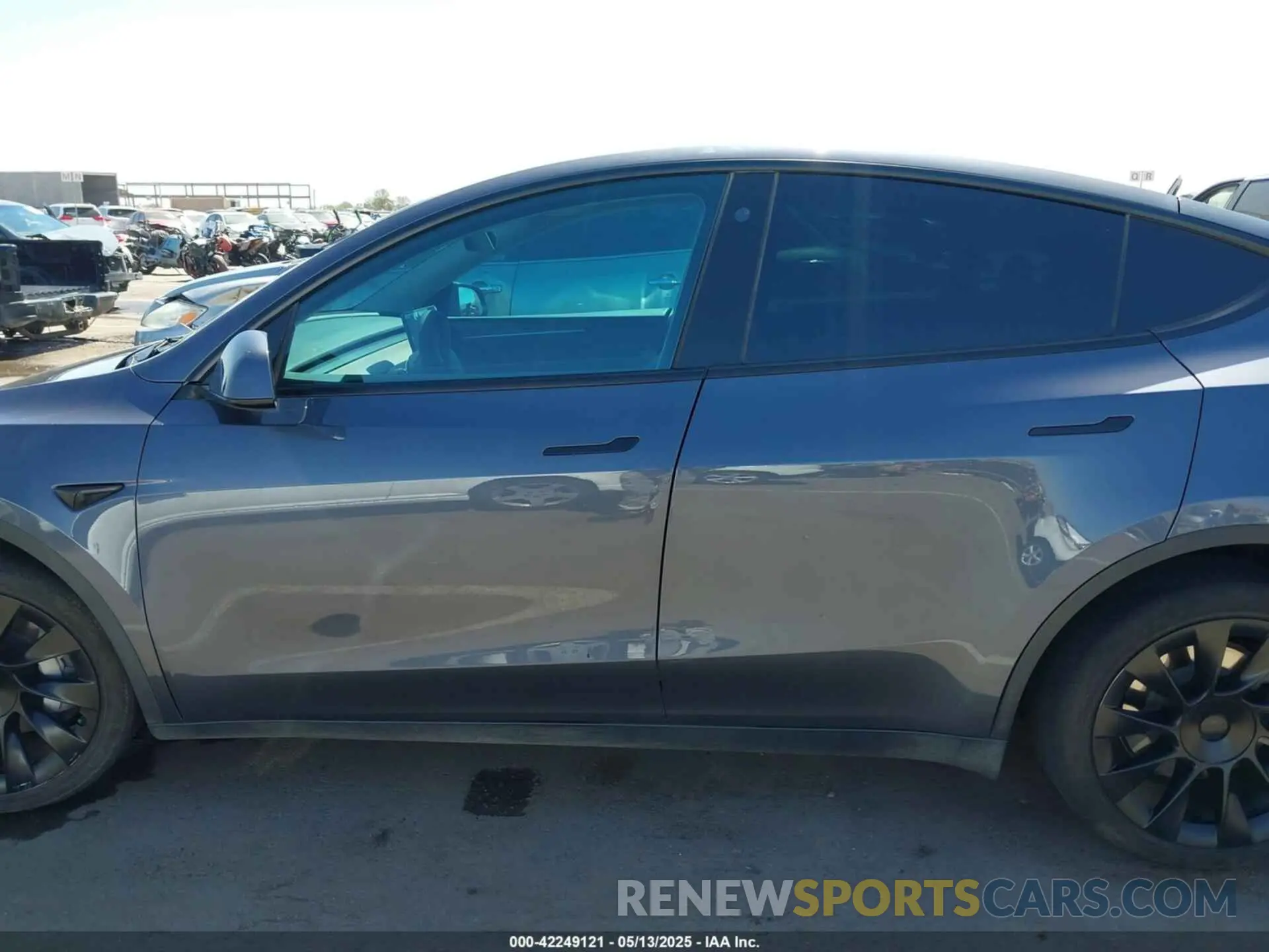 13 fotografías del automóvil dañado 7SAYGDEE6PF691155 TESLA MODEL Y 2023