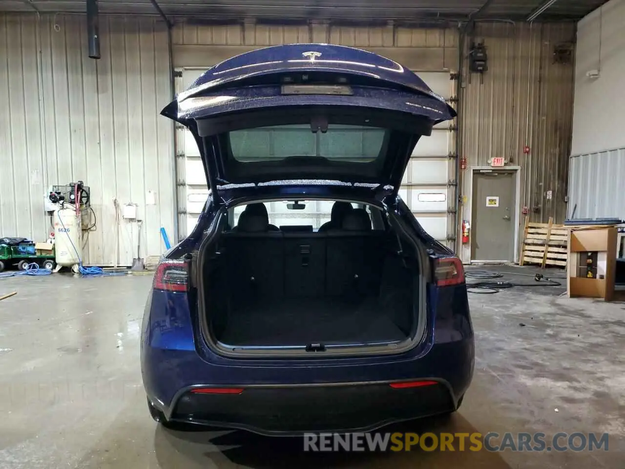 6 fotografías del automóvil dañado 7SAYGDEE6PF757171 TESLA MODEL Y 2023