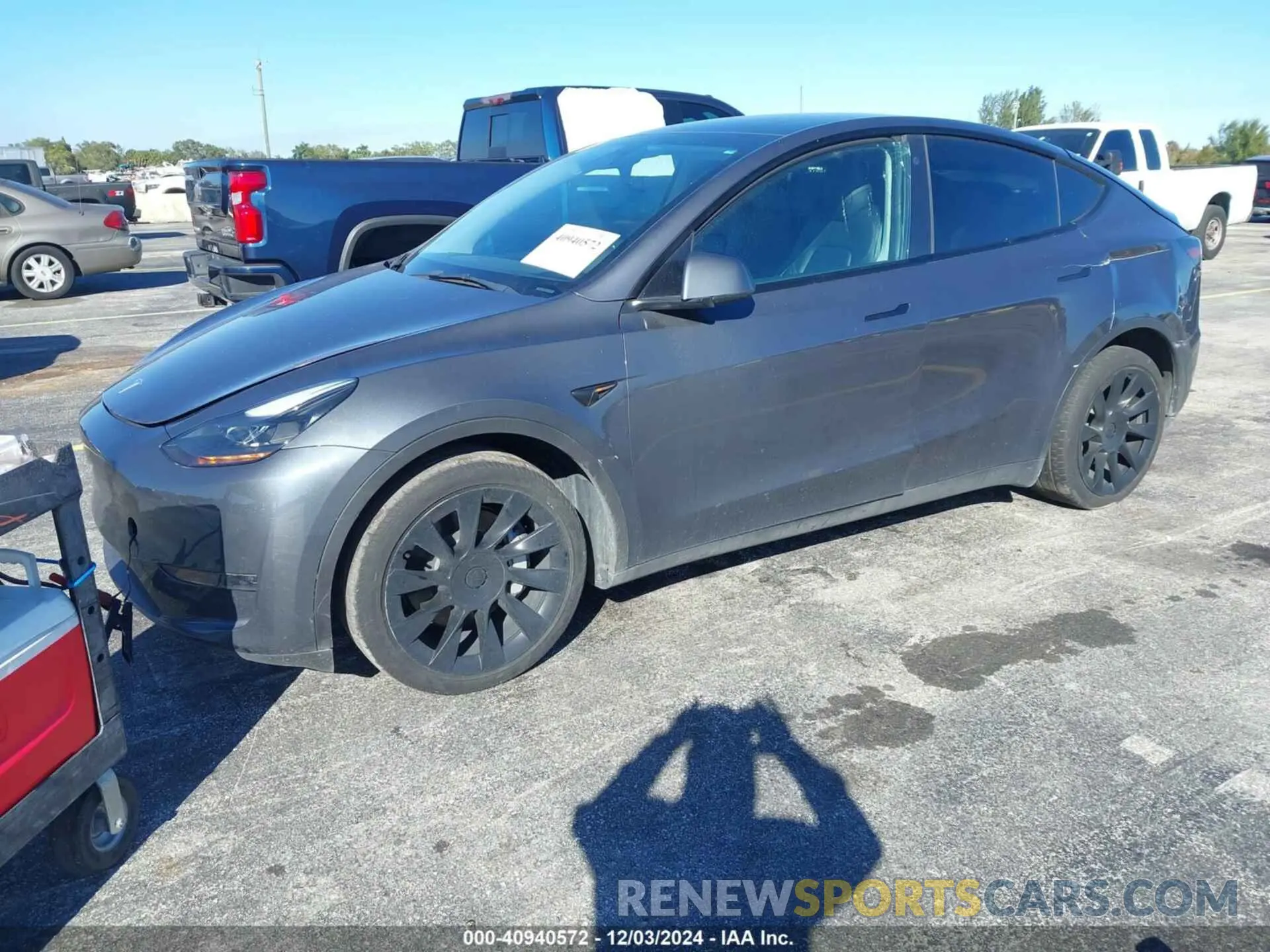 2 fotografías del automóvil dañado 7SAYGDEE6PF783222 TESLA MODEL Y 2023