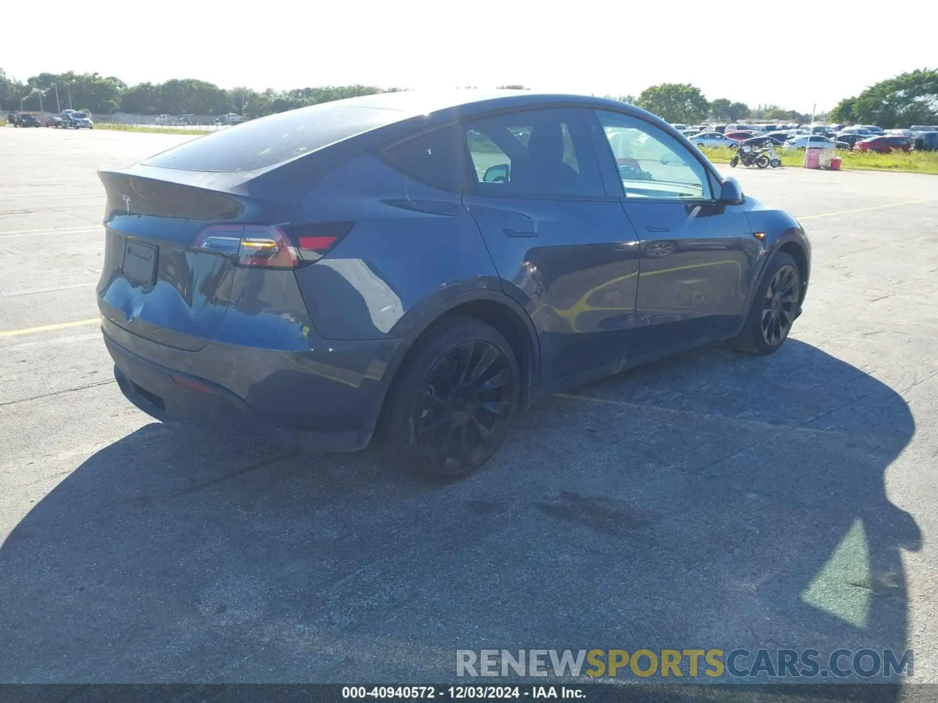 4 fotografías del automóvil dañado 7SAYGDEE6PF783222 TESLA MODEL Y 2023