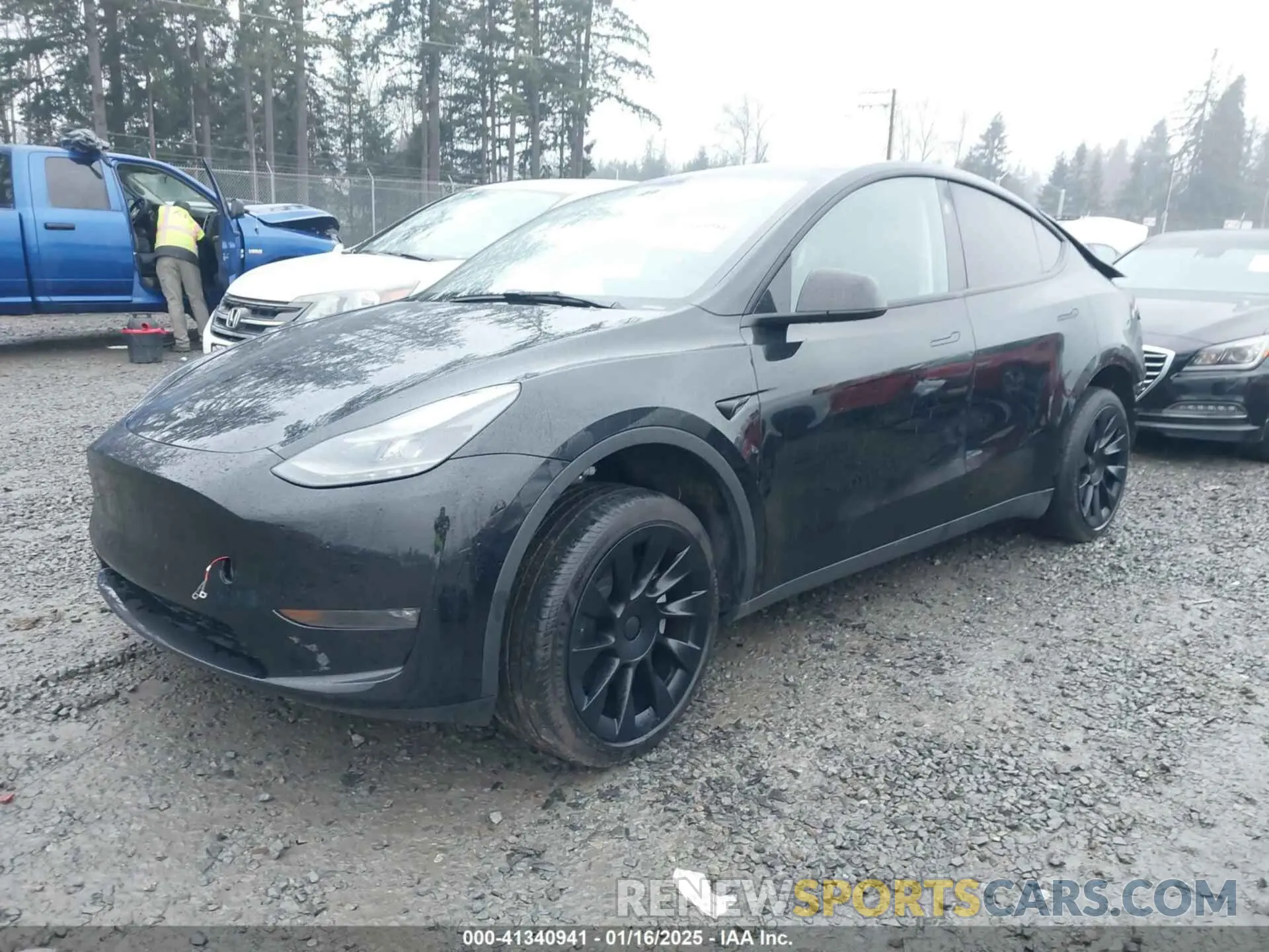 2 fotografías del automóvil dañado 7SAYGDEE6PF800911 TESLA MODEL Y 2023