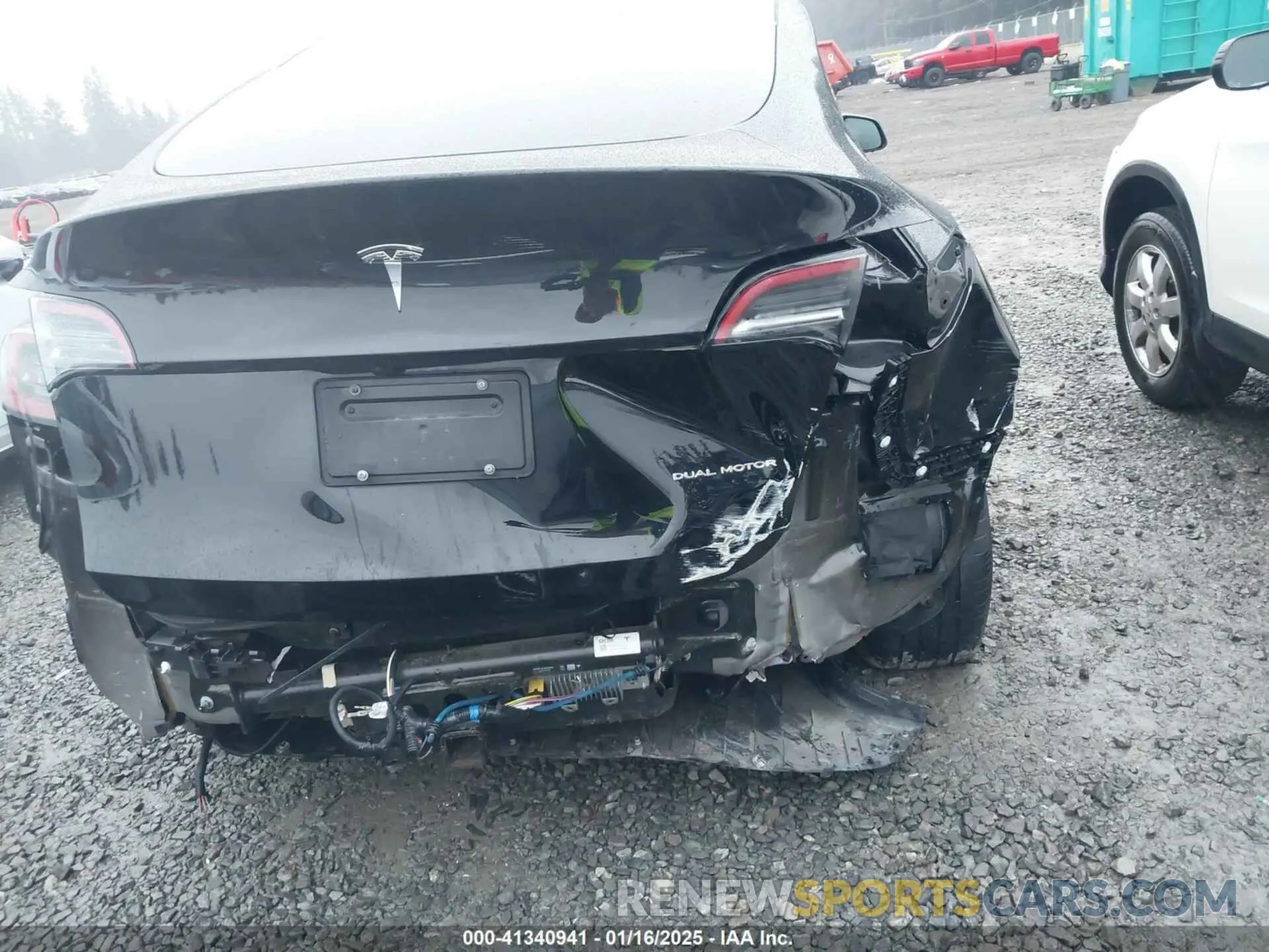 6 fotografías del automóvil dañado 7SAYGDEE6PF800911 TESLA MODEL Y 2023