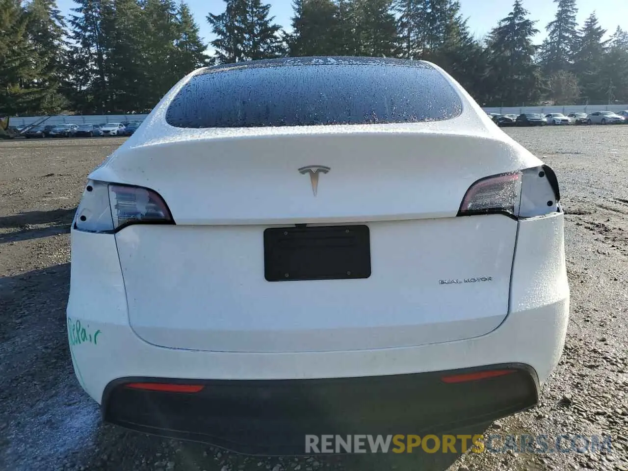 6 fotografías del automóvil dañado 7SAYGDEE6PF810726 TESLA MODEL Y 2023