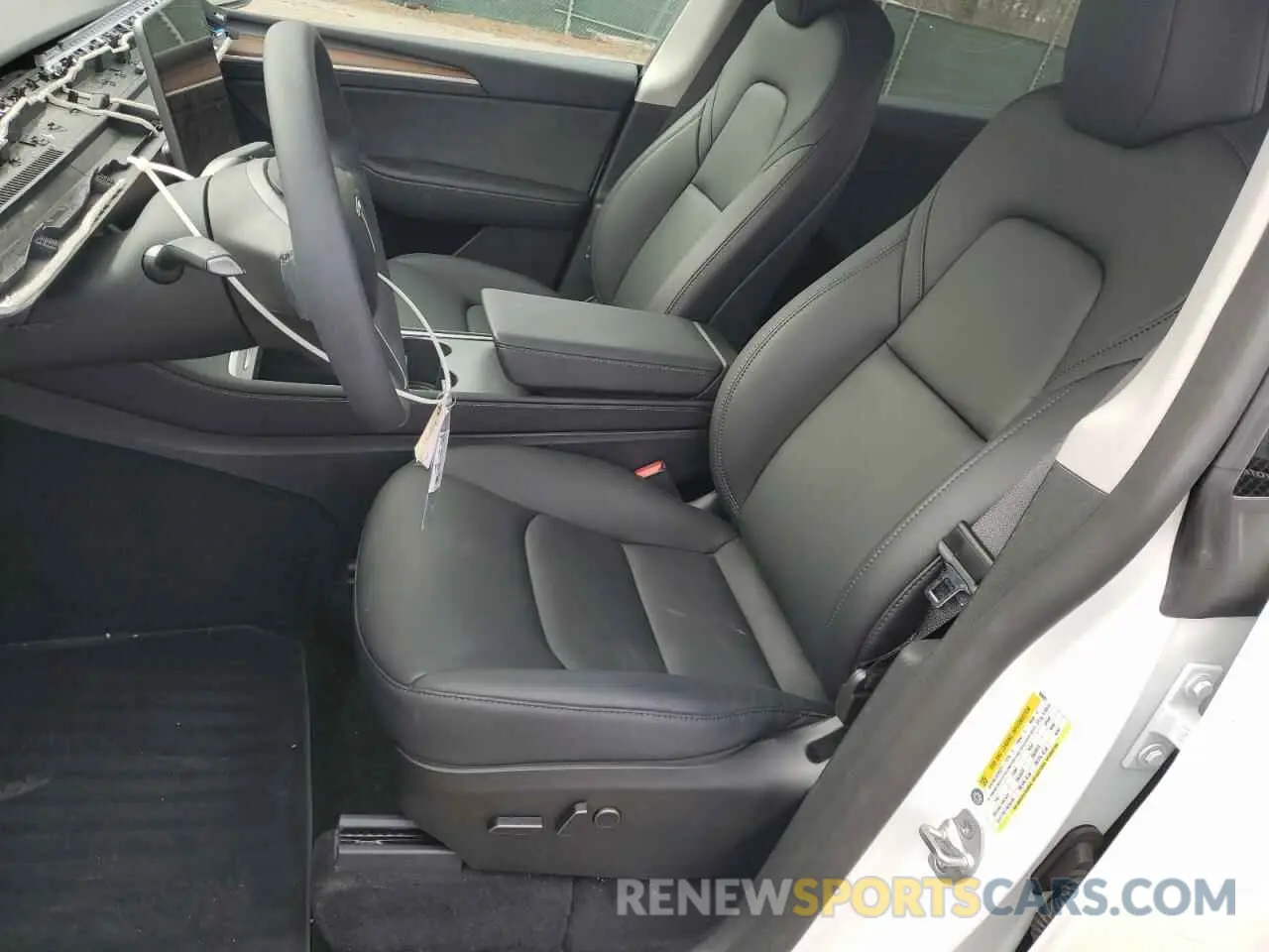 7 fotografías del automóvil dañado 7SAYGDEE6PF836551 TESLA MODEL Y 2023