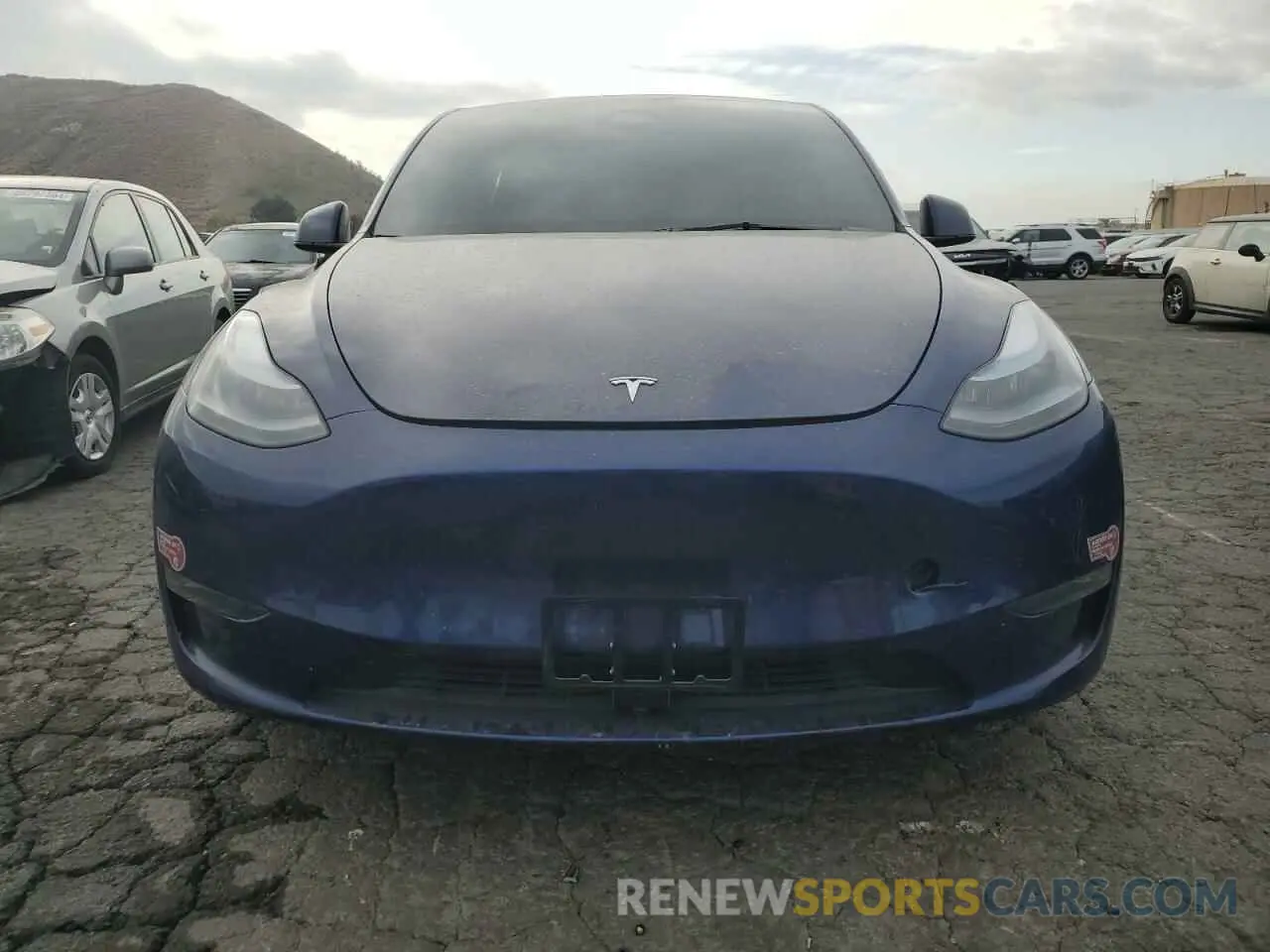 5 fotografías del automóvil dañado 7SAYGDEE6PF875303 TESLA MODEL Y 2023