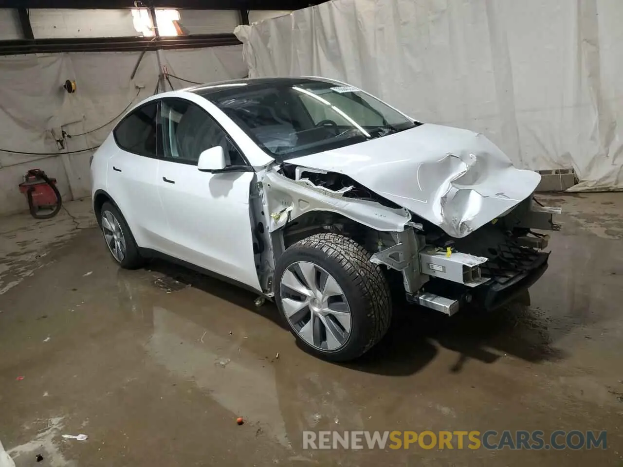 4 fotografías del automóvil dañado 7SAYGDEE7PA042302 TESLA MODEL Y 2023