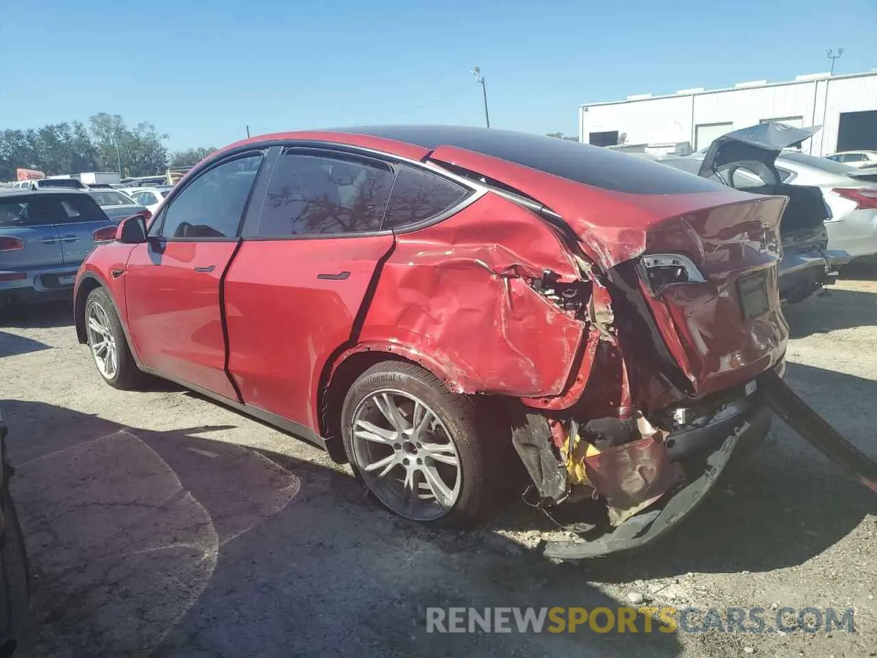 2 fotografías del automóvil dañado 7SAYGDEE7PA044518 TESLA MODEL Y 2023
