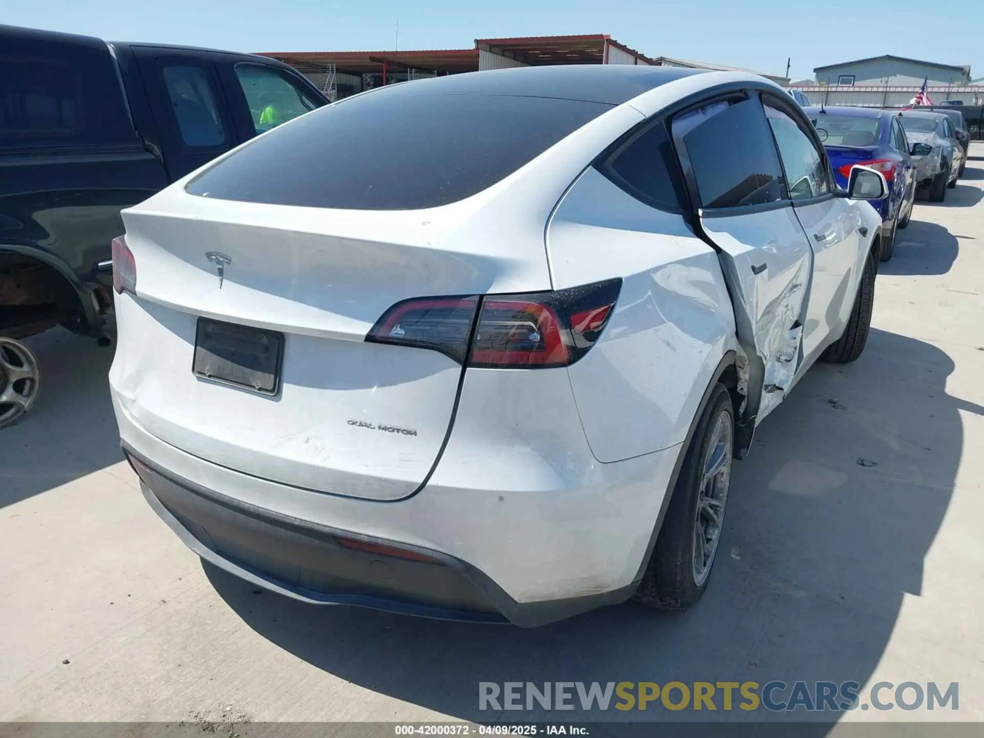4 fotografías del automóvil dañado 7SAYGDEE7PA062551 TESLA MODEL Y 2023
