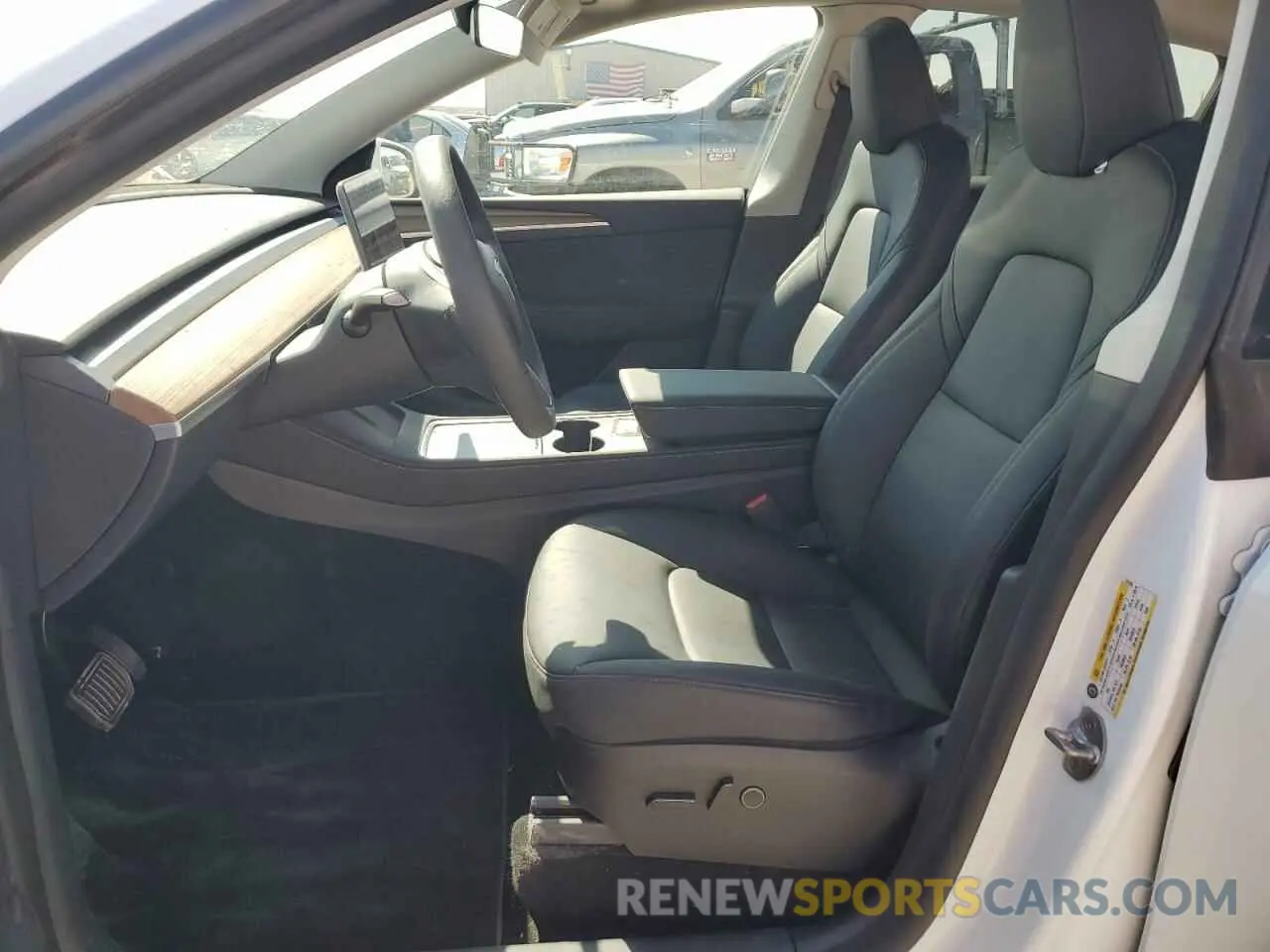 7 fotografías del automóvil dañado 7SAYGDEE7PA076336 TESLA MODEL Y 2023