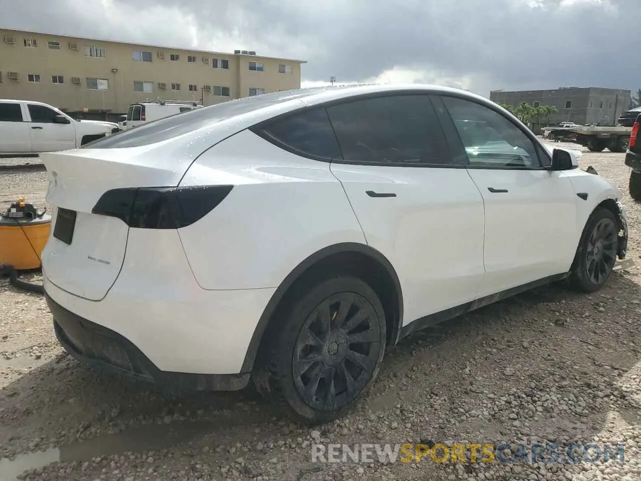 3 fotografías del automóvil dañado 7SAYGDEE7PA086333 TESLA MODEL Y 2023