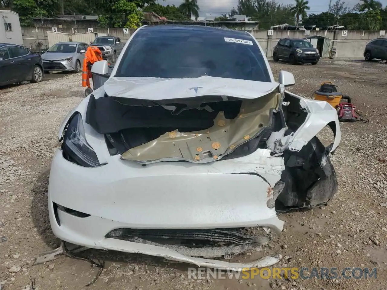 5 fotografías del automóvil dañado 7SAYGDEE7PA086333 TESLA MODEL Y 2023