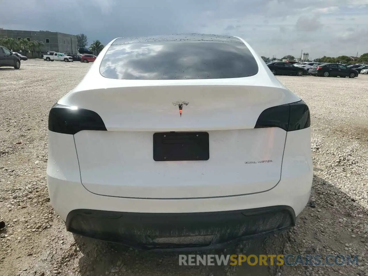 6 fotografías del automóvil dañado 7SAYGDEE7PA086333 TESLA MODEL Y 2023