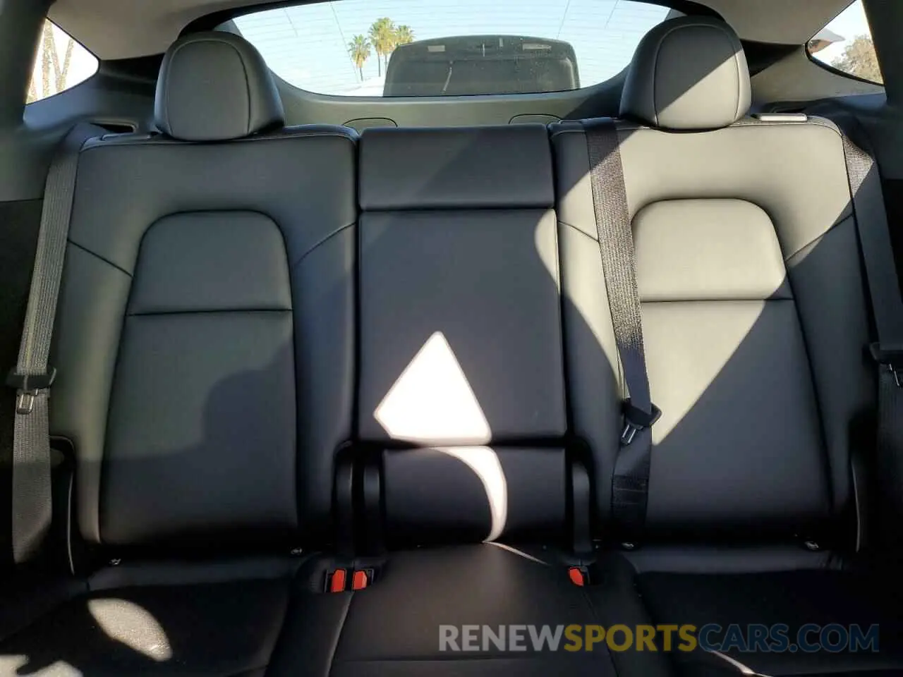 10 fotografías del automóvil dañado 7SAYGDEE7PA095307 TESLA MODEL Y 2023
